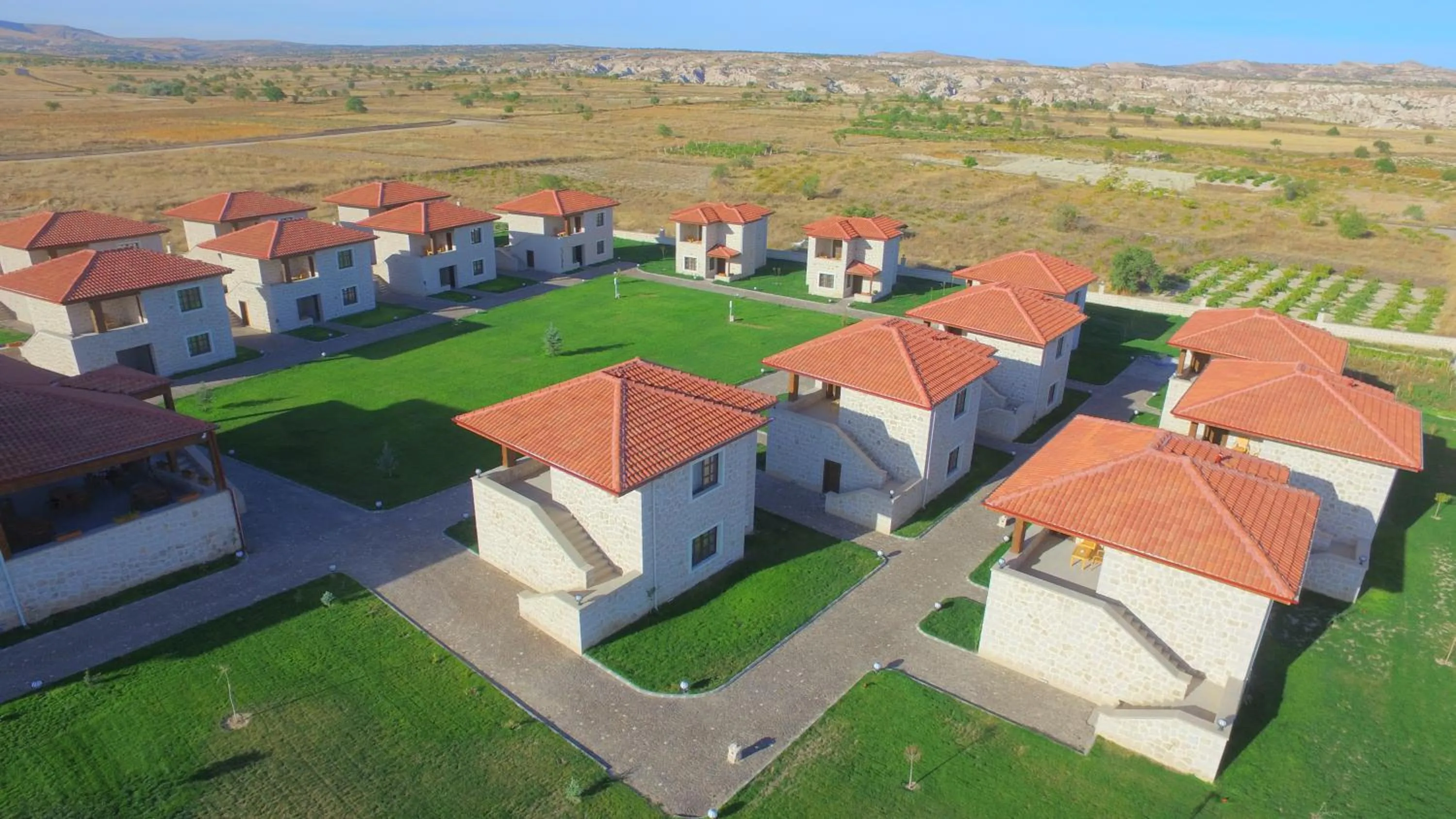 Garden in ELEVRES STONE HOUSE HOTEL