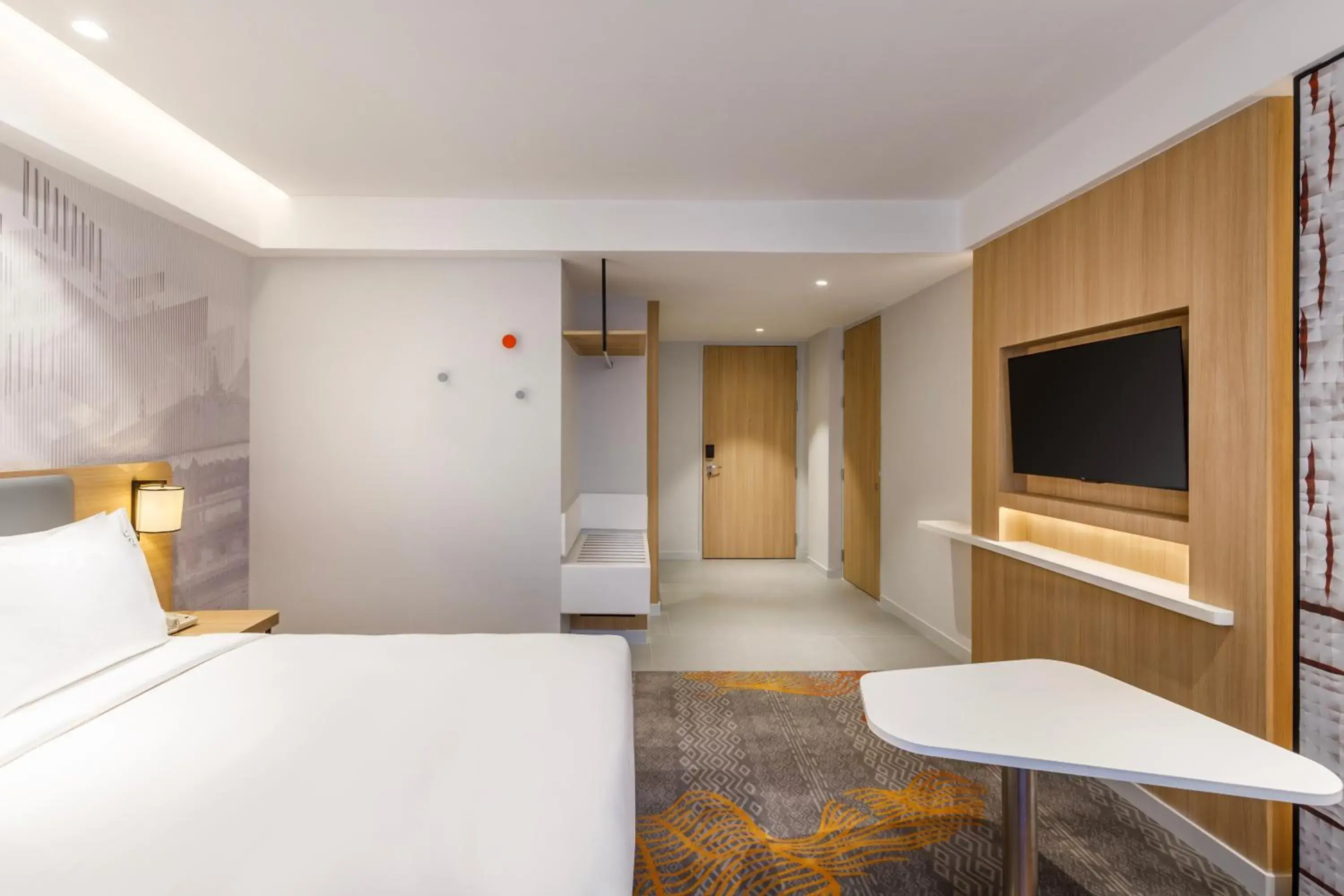 TV and multimedia, Bed in Holiday Inn Express Kathmandu Naxal by IHG TV and multimedia, Bed in Holiday Inn Express Kathmandu Naxal by IHG