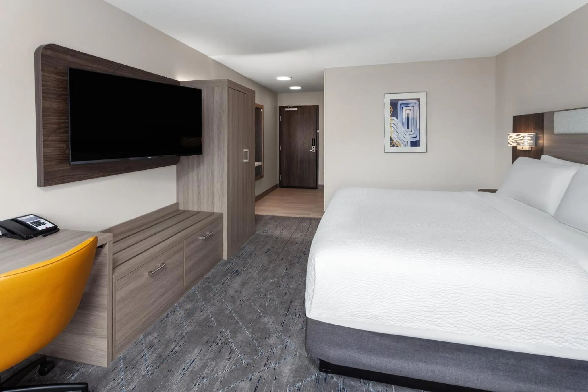 Photo of the whole room, Bed in Holiday Inn Express & Suites Reedsburg - Dells Area by IHG