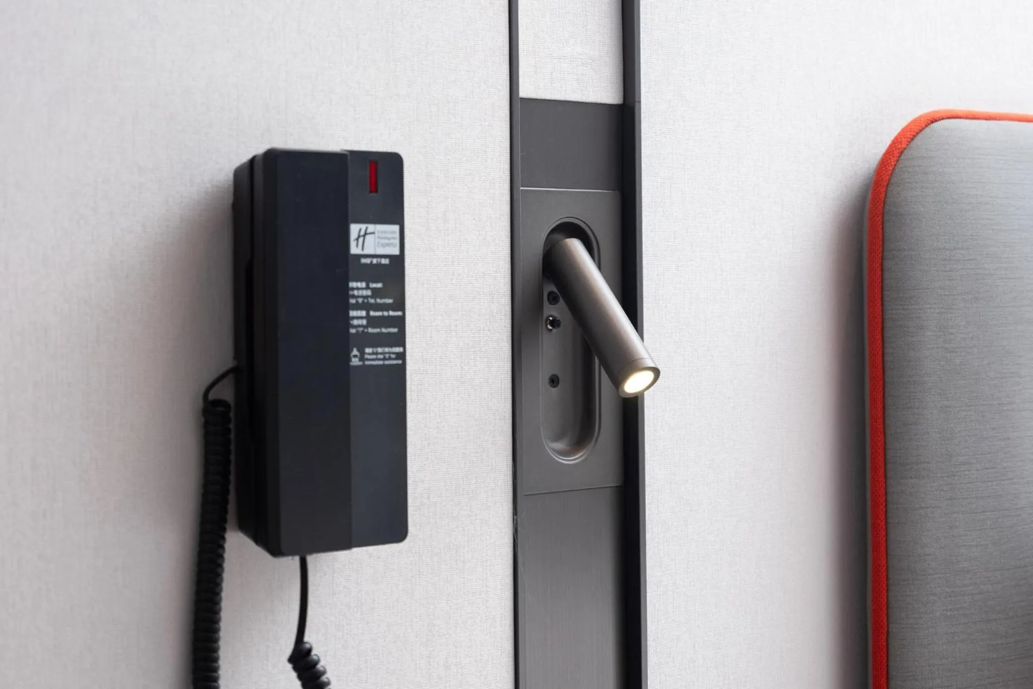 Photo of the whole room in Holiday Inn Express Shenzhen Futian Center by IHG