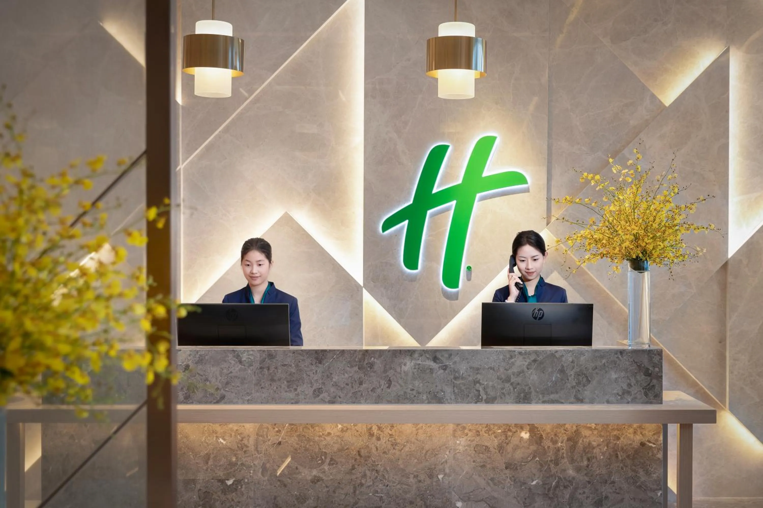 Lobby or reception in Holiday Inn Quanzhou Donghai by IHG