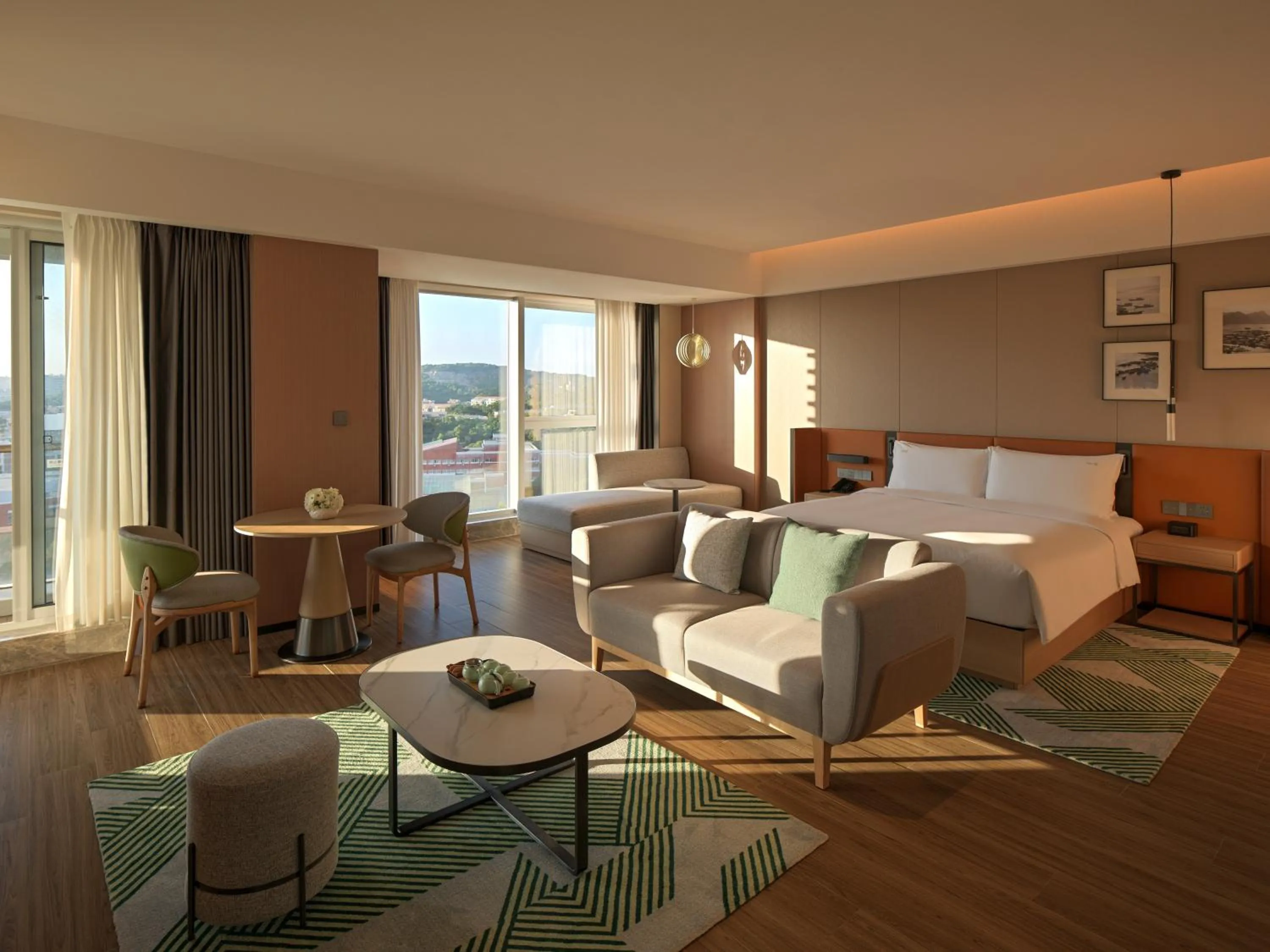 Photo of the whole room, Bed in Holiday Inn Quanzhou Donghai by IHG