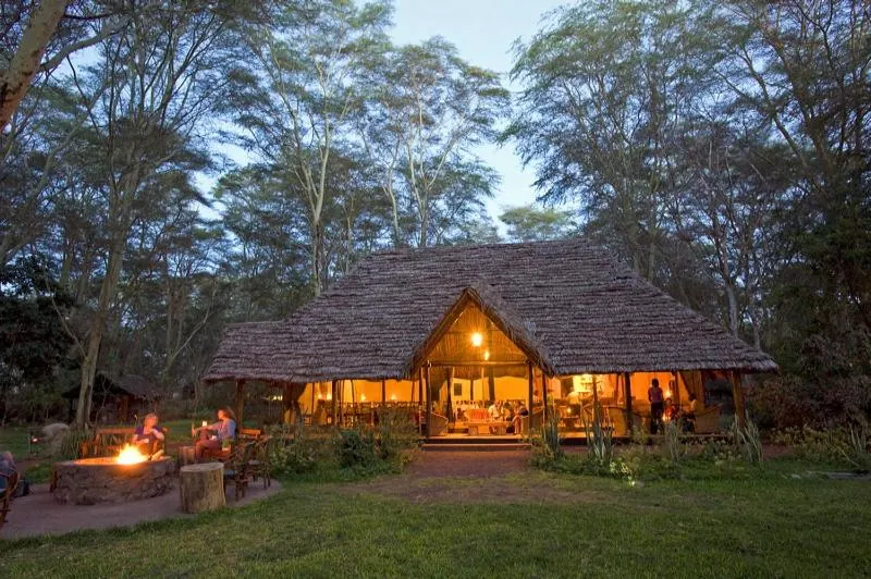 Property building in Migunga Tented Camp