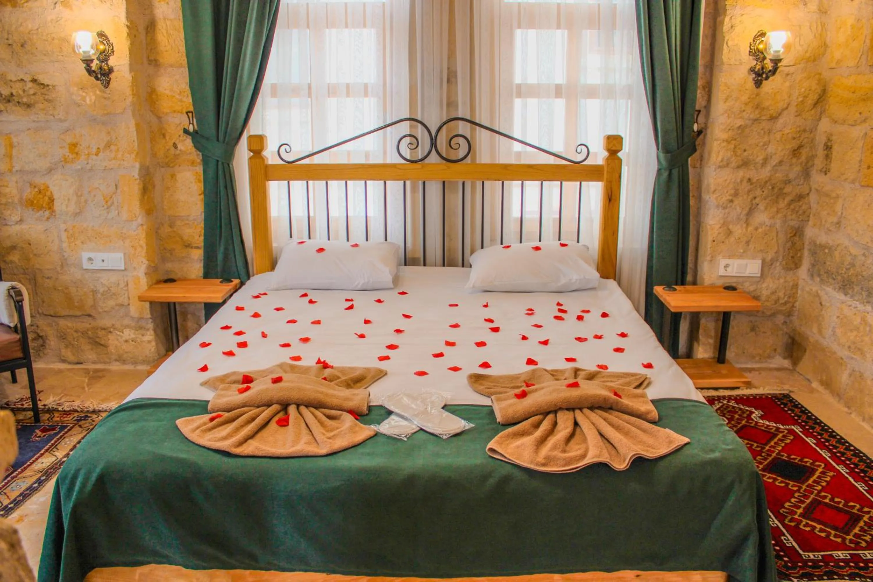 Bedroom, Bed in Tantan Cappadocia House