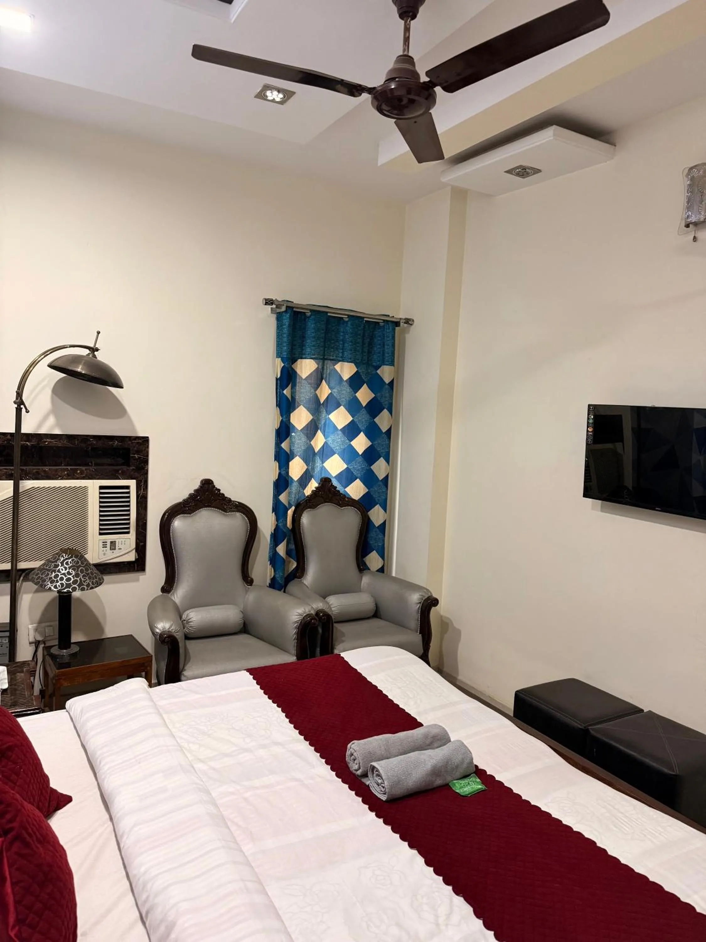 Bed in Pacific Grand