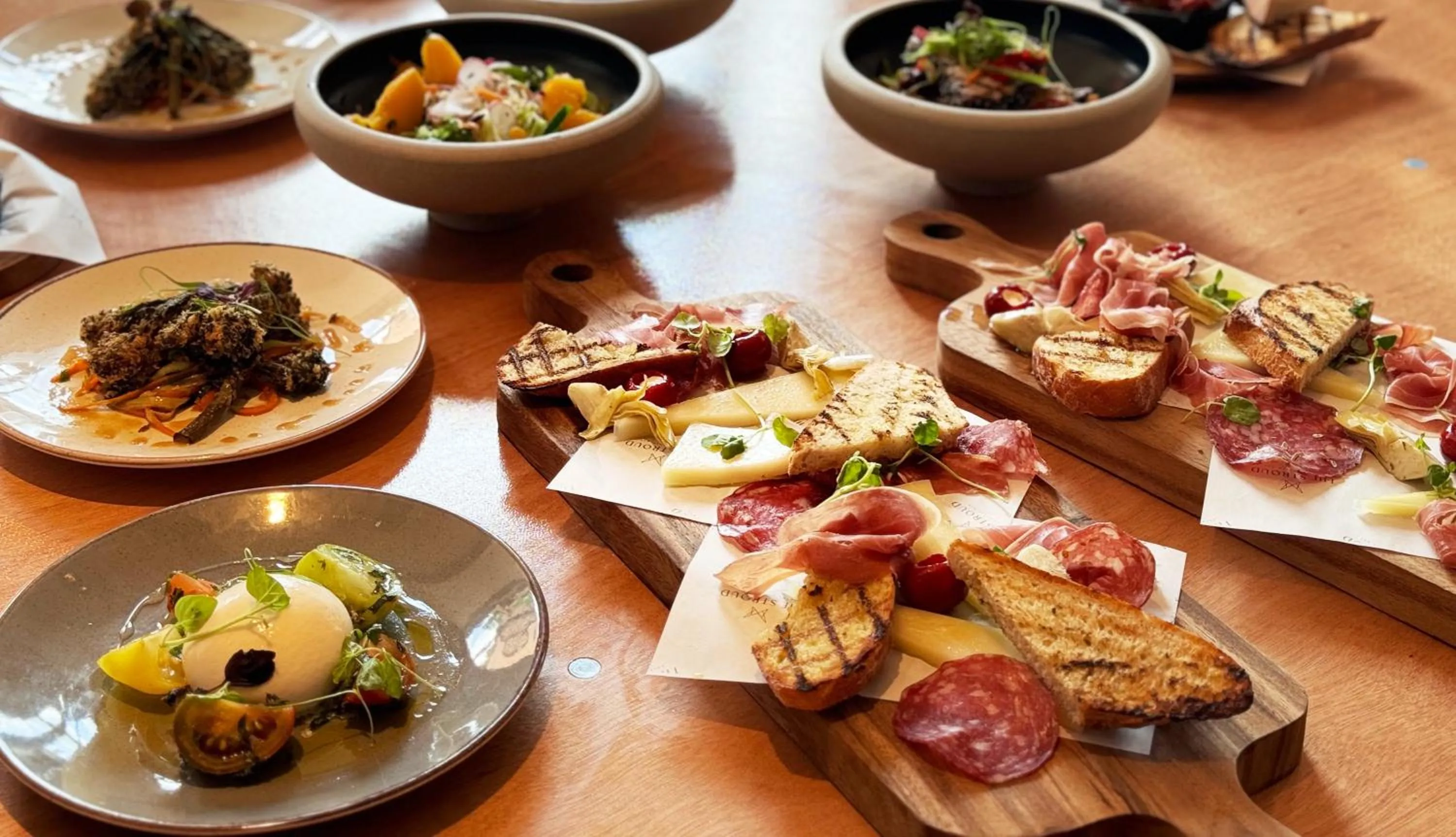 Food and drinks in The Stroud Hotel