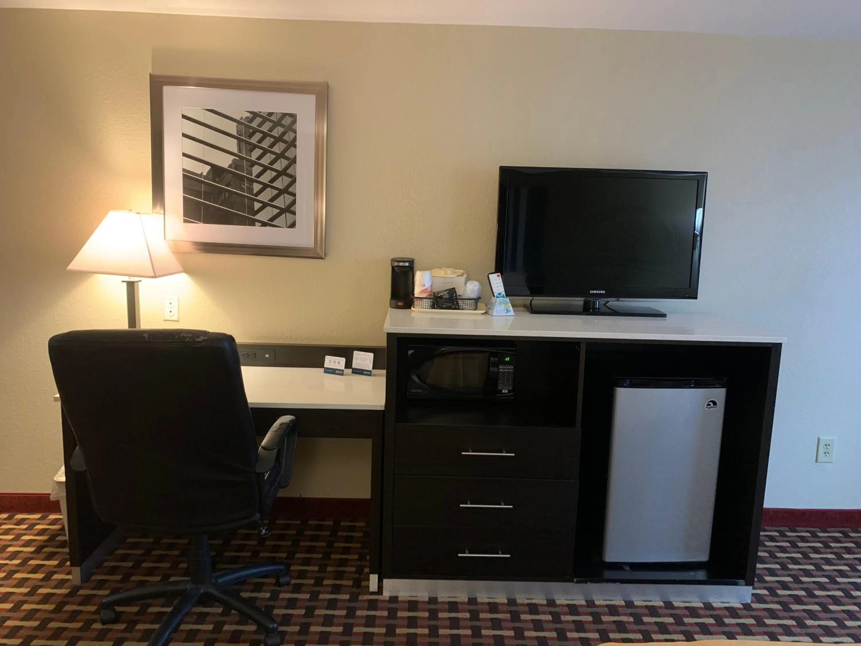 Quality Inn and Suites Middletown-Franklin