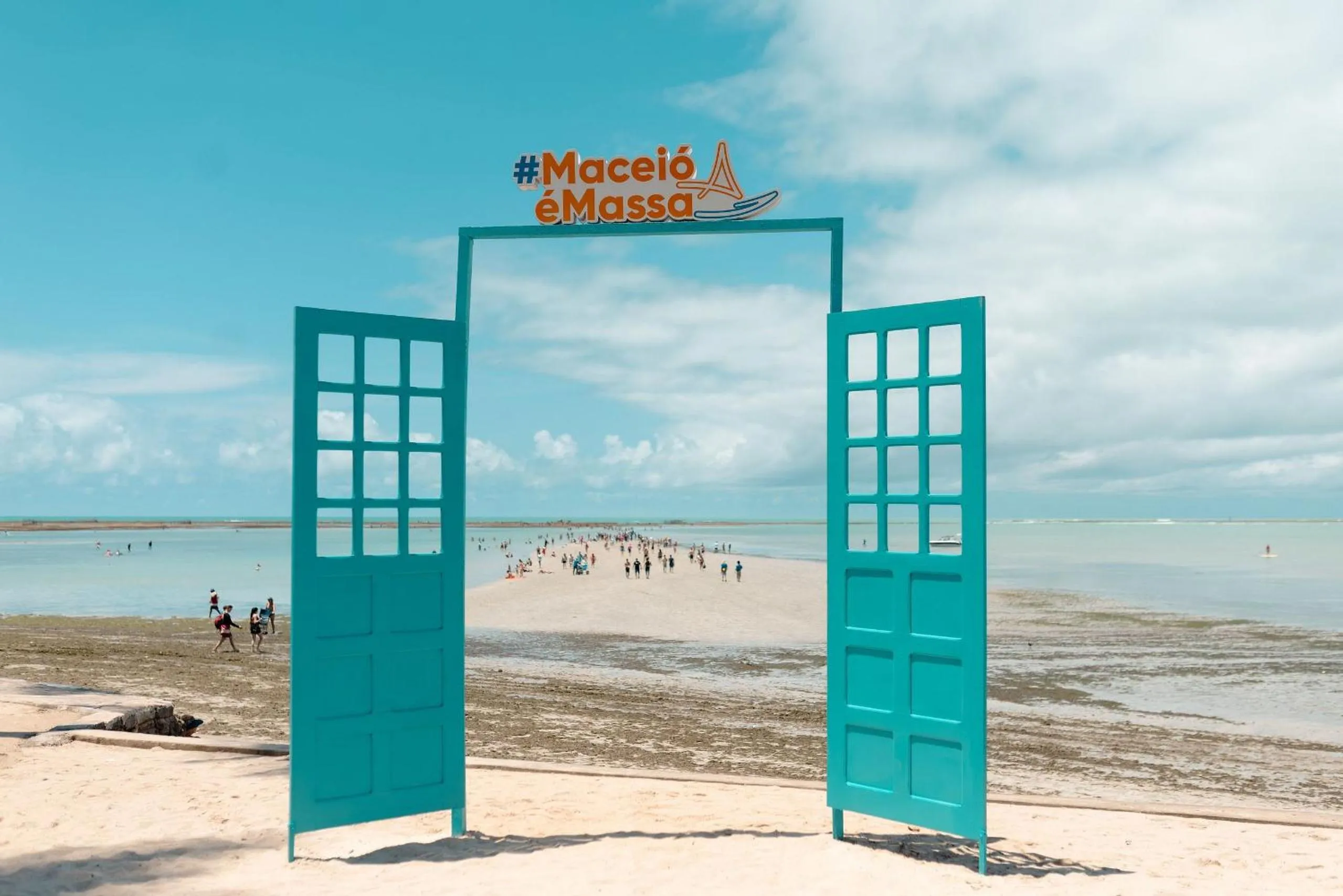 Off site in EDF TIME - By Temporada Expert - Prédio com excelente custo benefício!