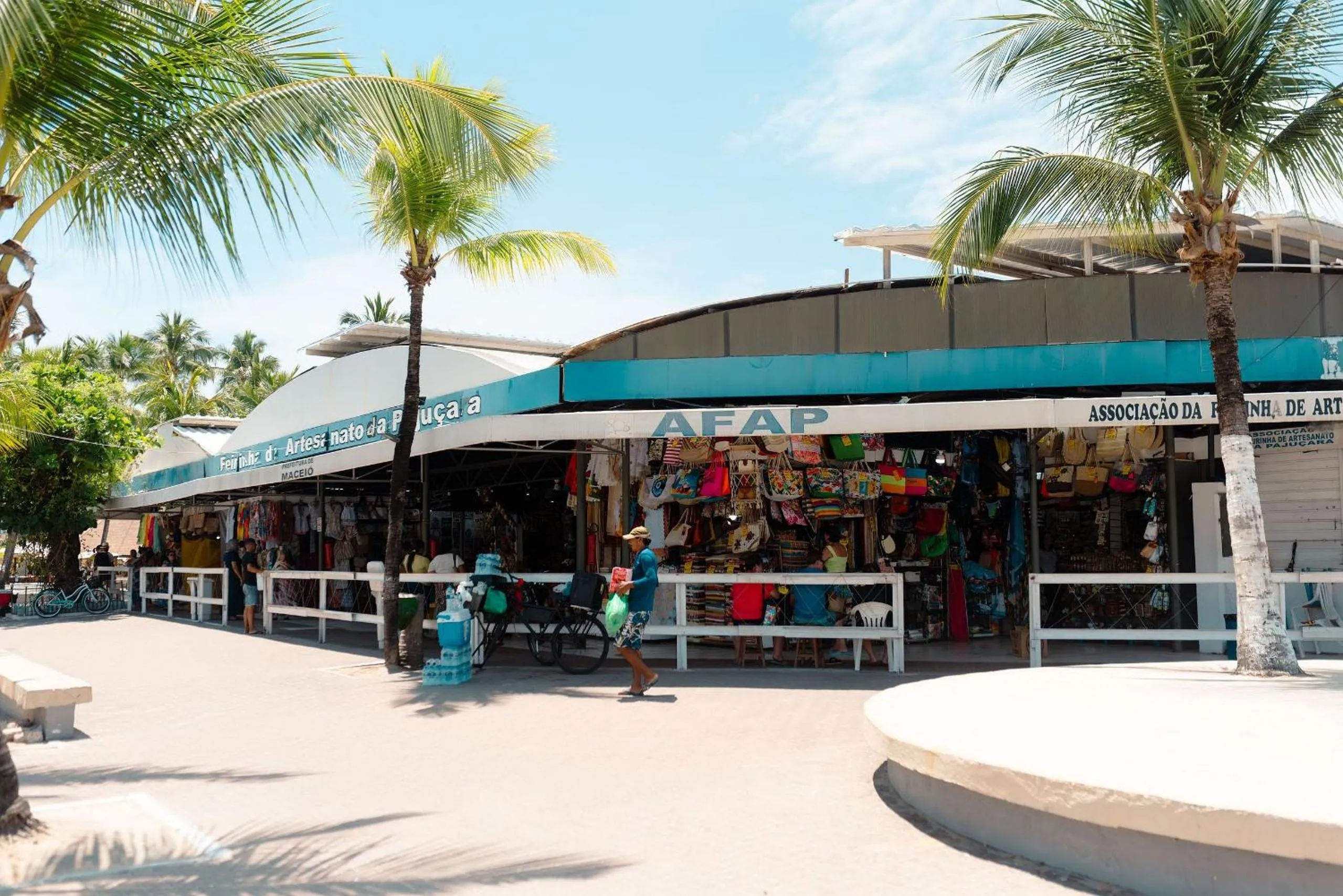 Off site in EDF TIME - By Temporada Expert - Prédio com excelente custo benefício!