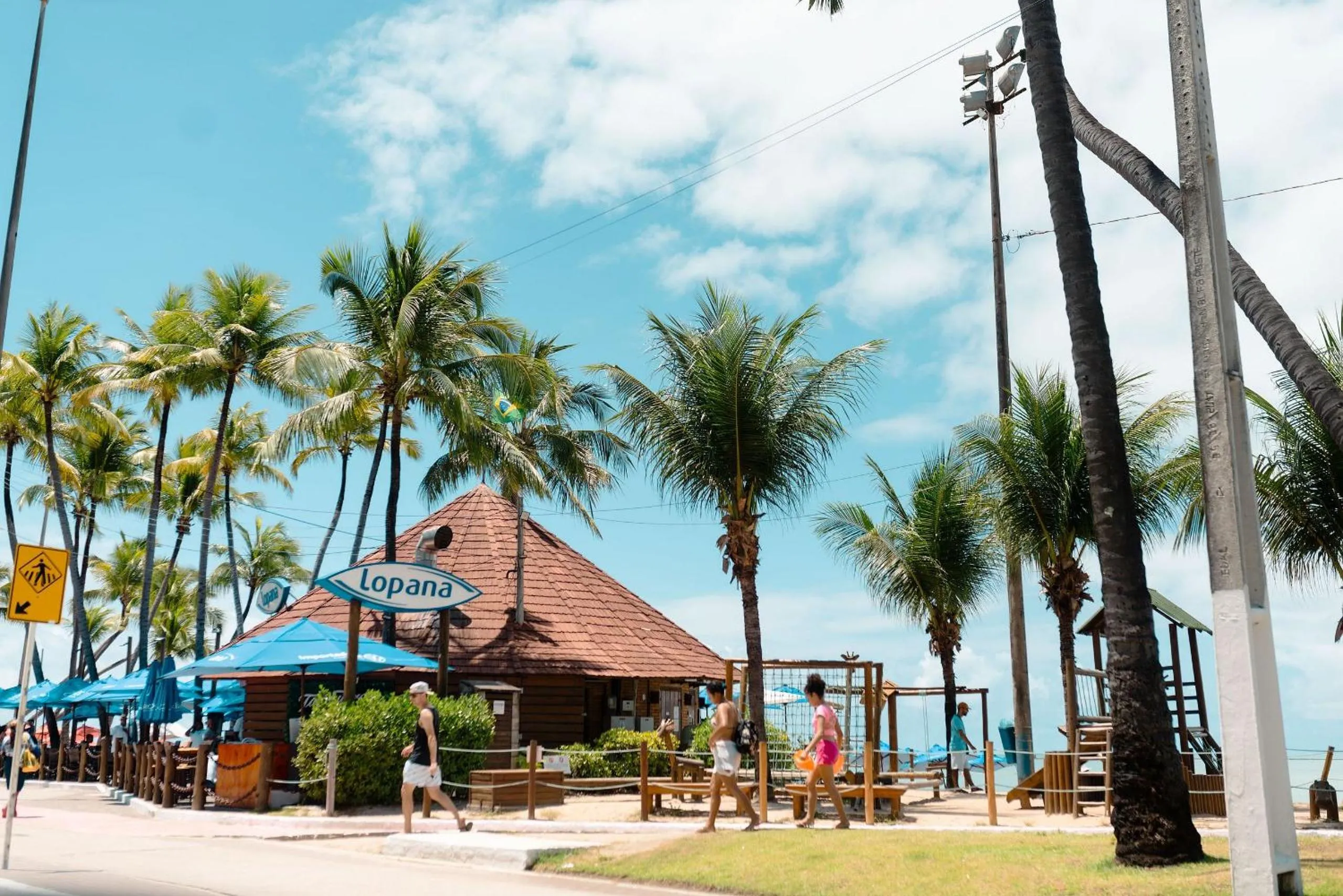 Off site in EDF TIME - By Temporada Expert - Prédio com excelente custo benefício!