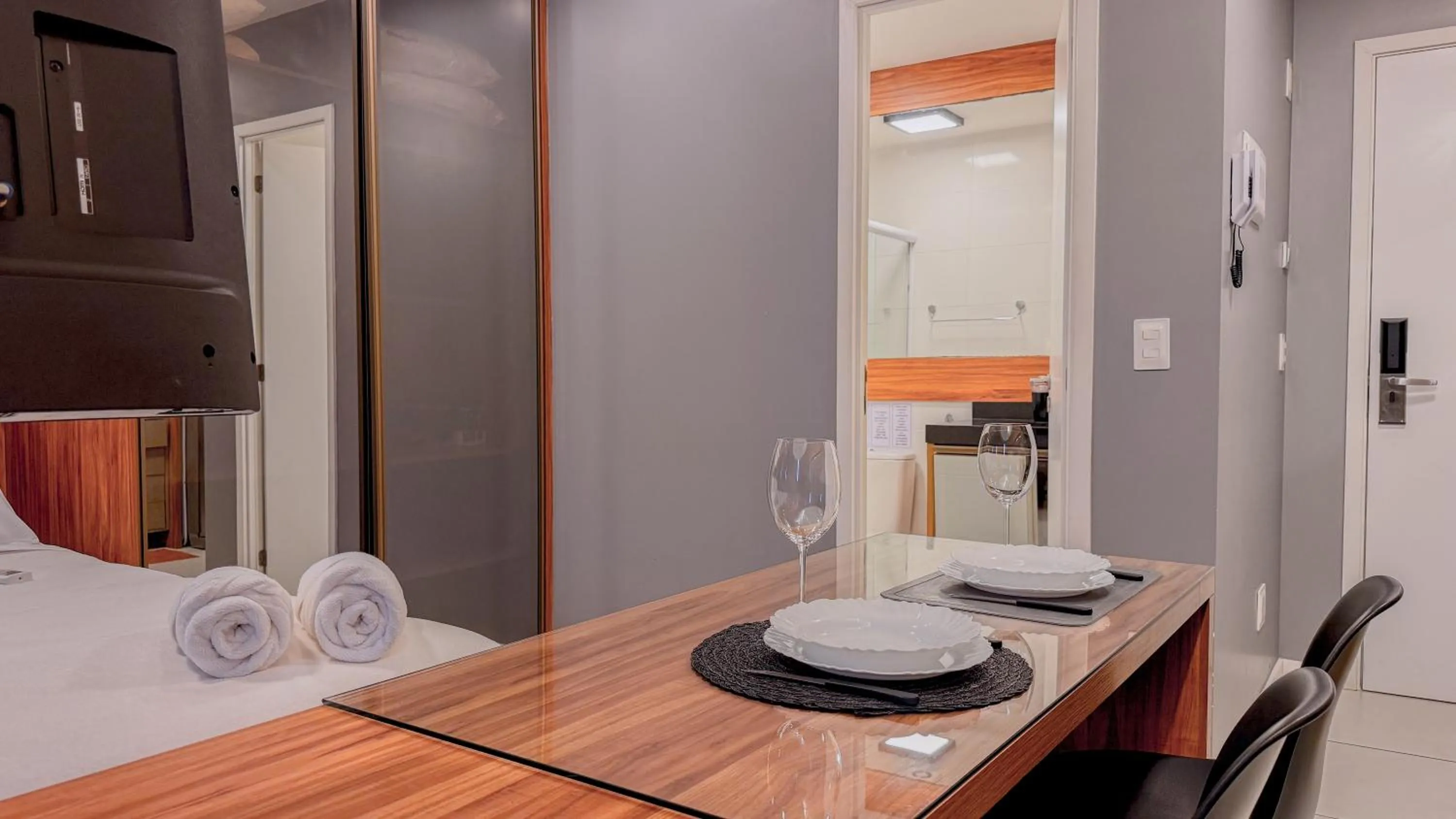 EDF TIME - By Temporada Expert - Prédio com excelente custo benefício!