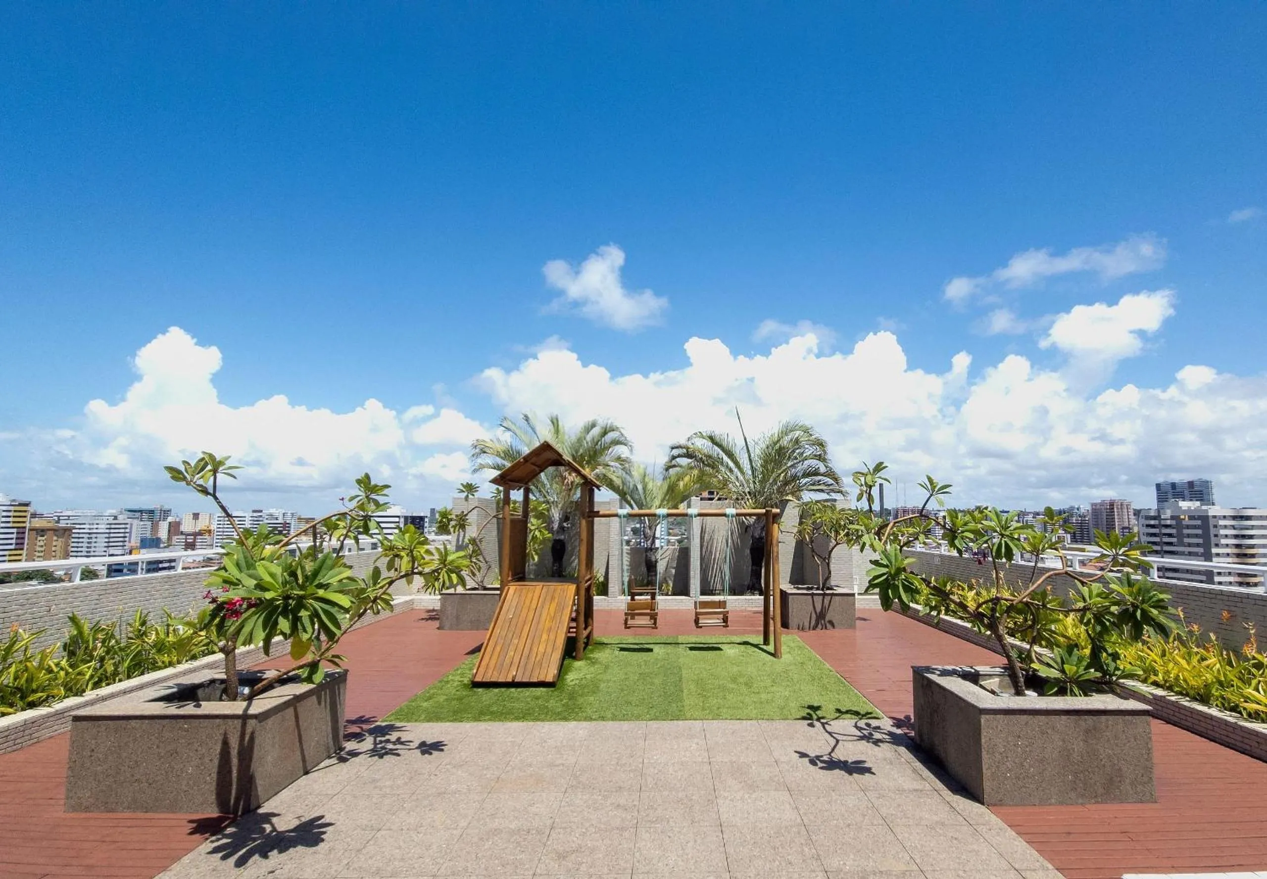 Children play ground in Condomínio de Luxo a Beira Mar!