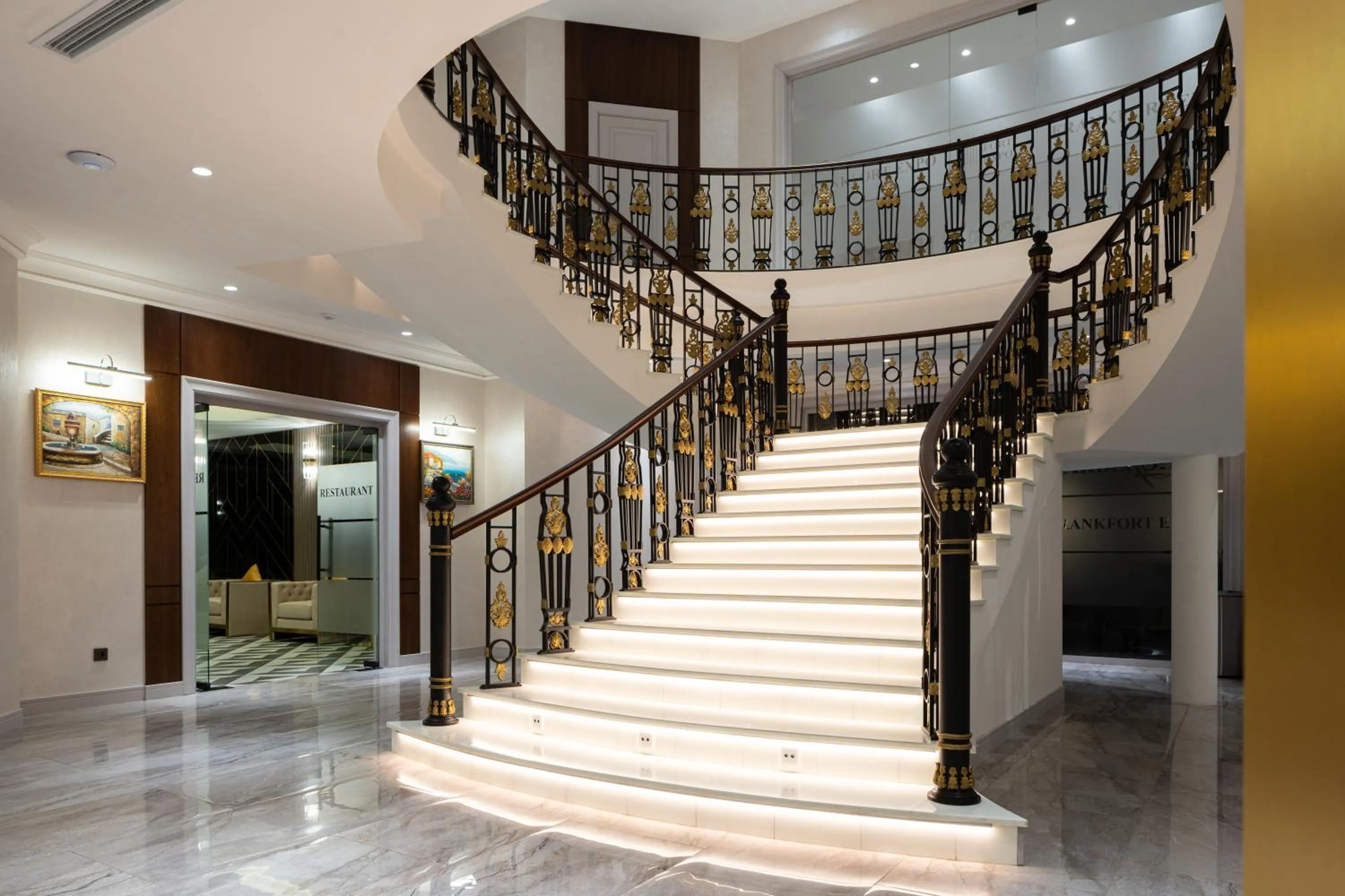 Property building in FRANKFORT Expo Hotel