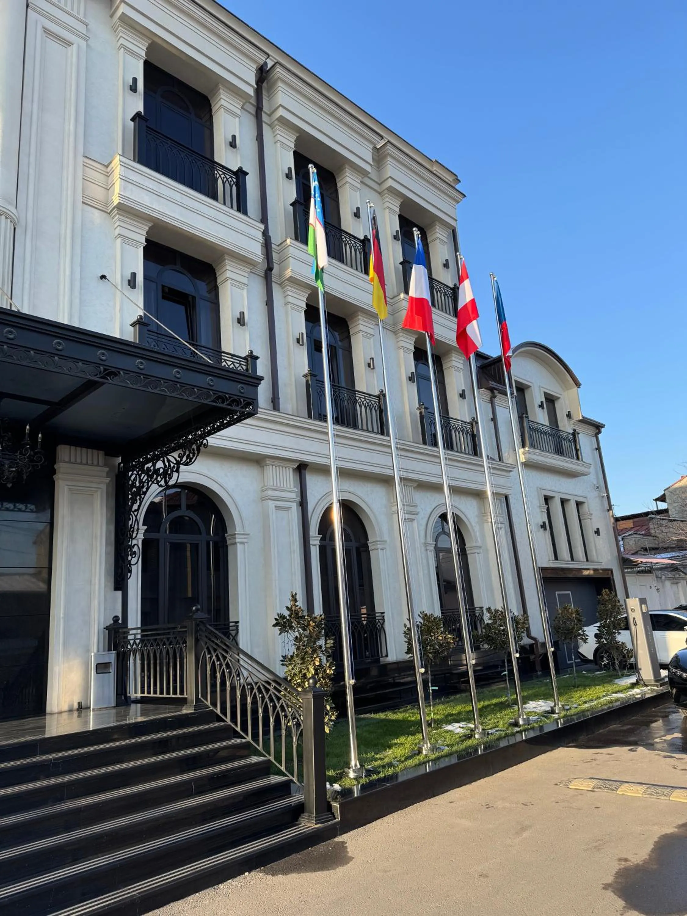 Property building in FRANKFORT Expo Hotel