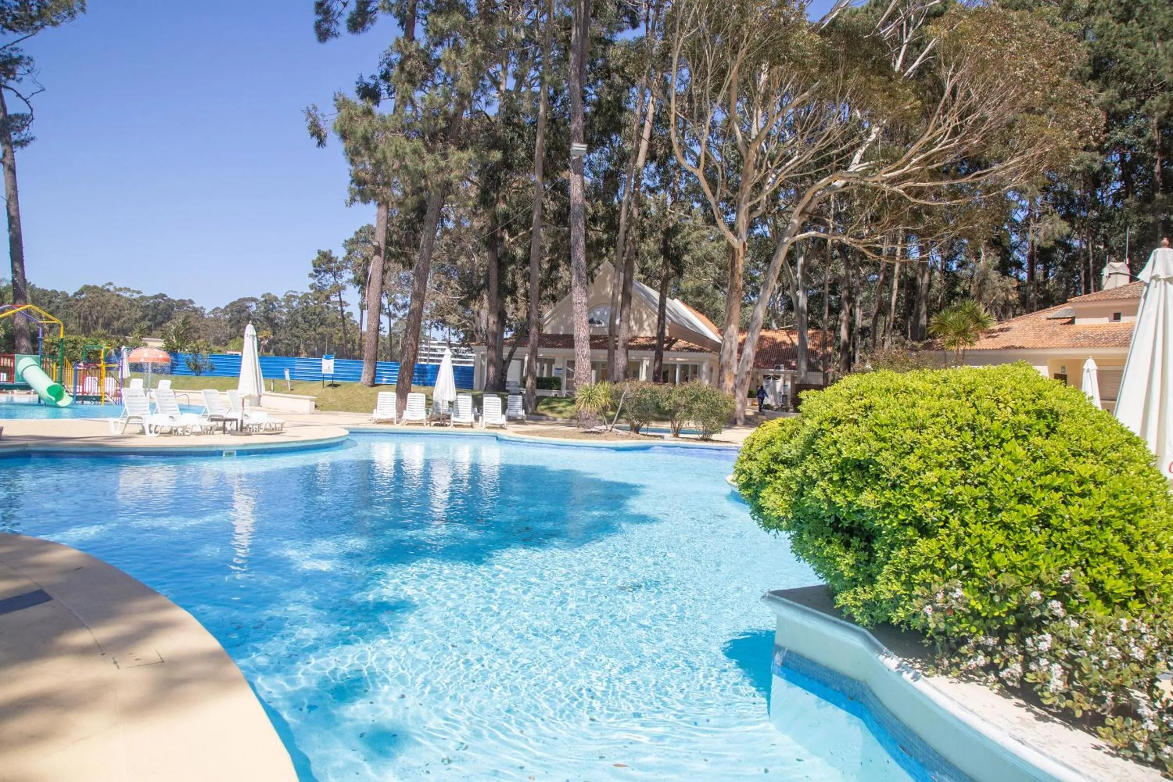 Swimming pool in Oceana Suites Green Park