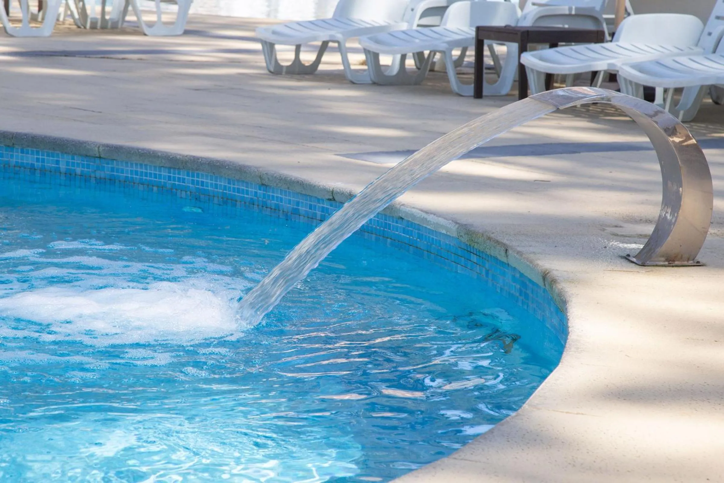 Swimming pool in Oceana Suites Green Park