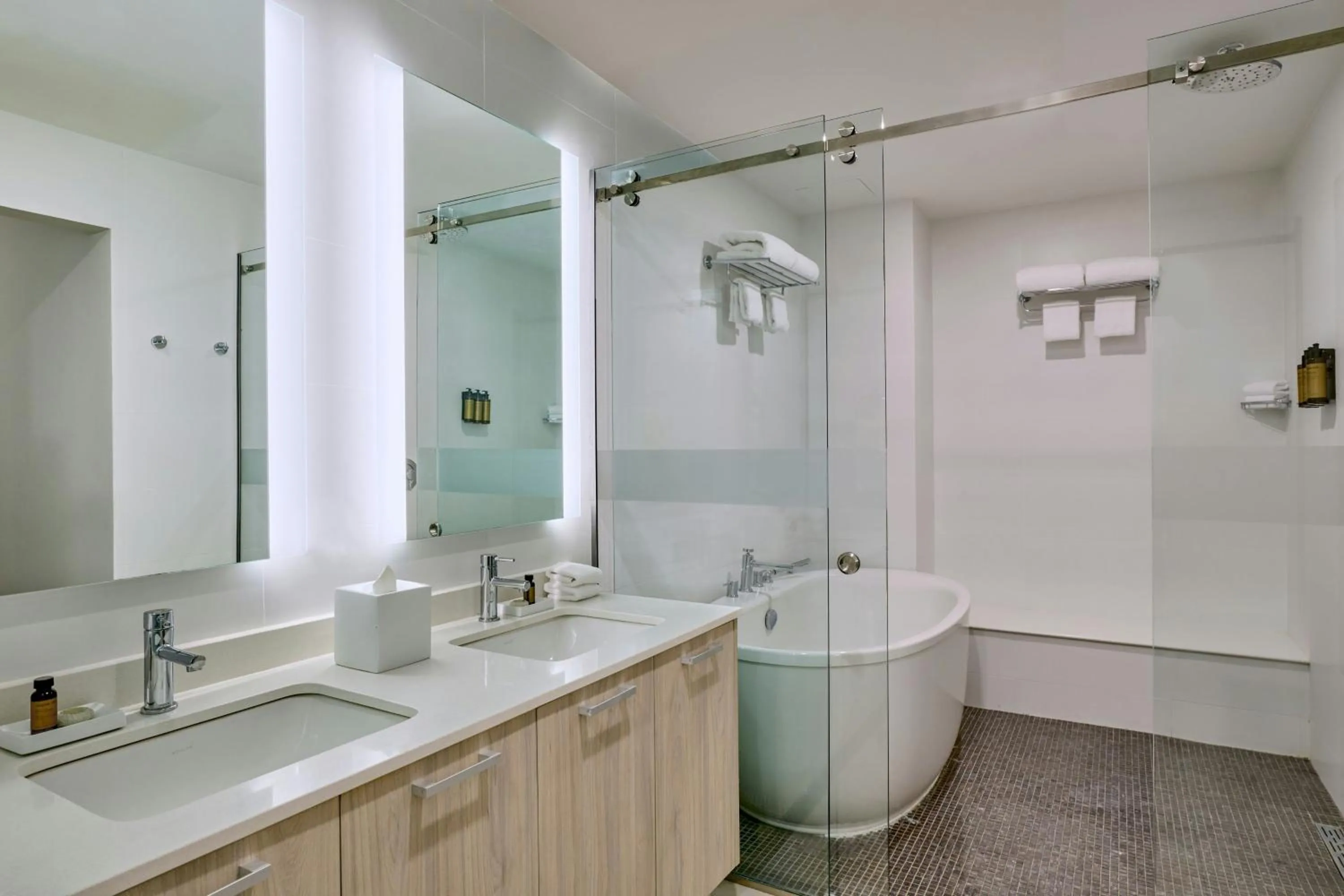 Bathroom in Casa Costera, Isla Verde Beach, Apartments by Marriott Bonvoy
