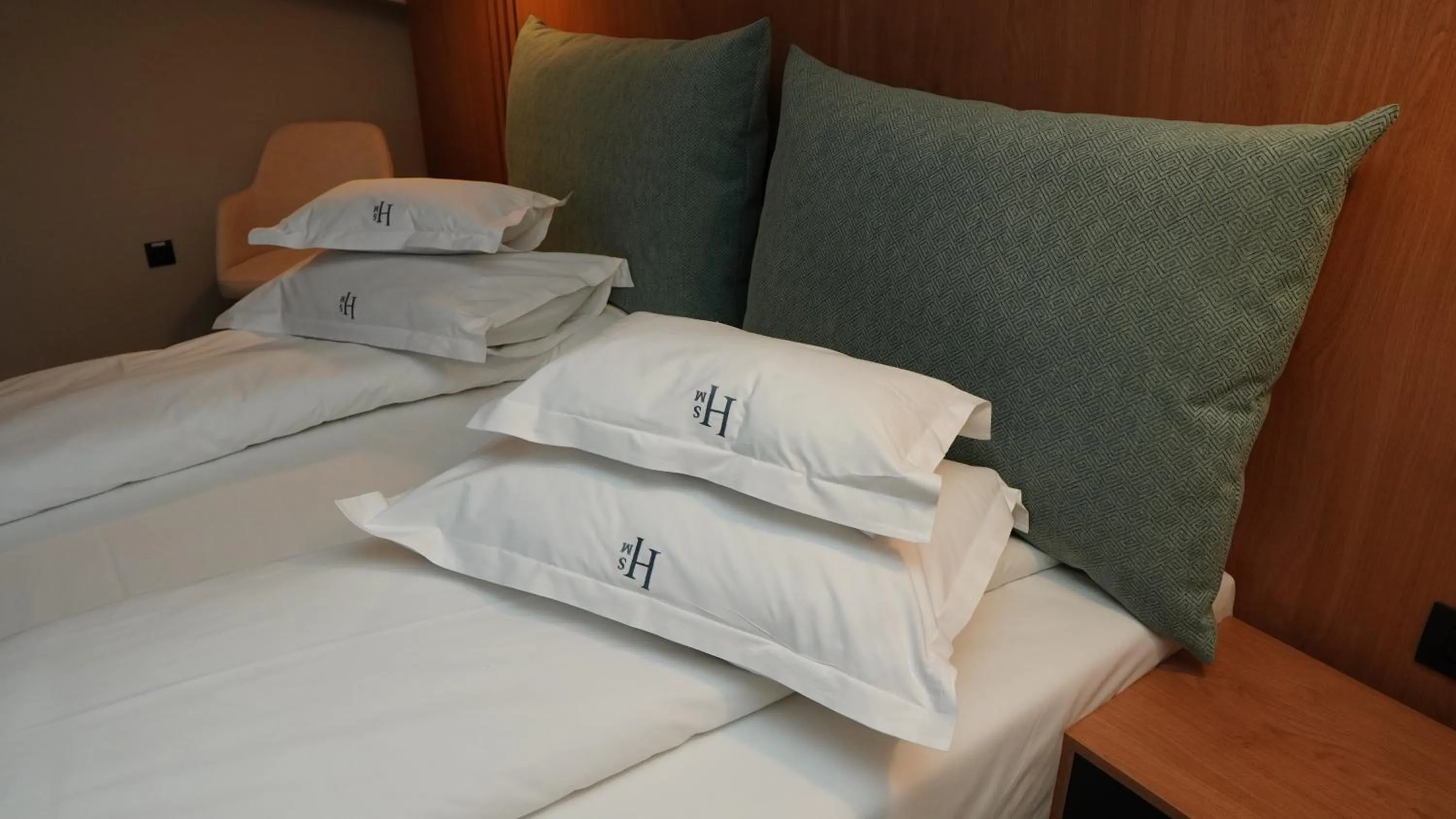 Photo of the whole room, Bed in Hotel Sorin MIHAI