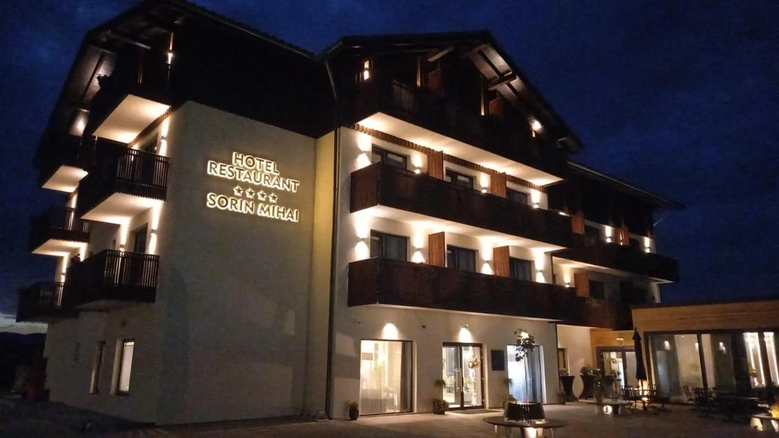 Property building in Hotel Sorin MIHAI