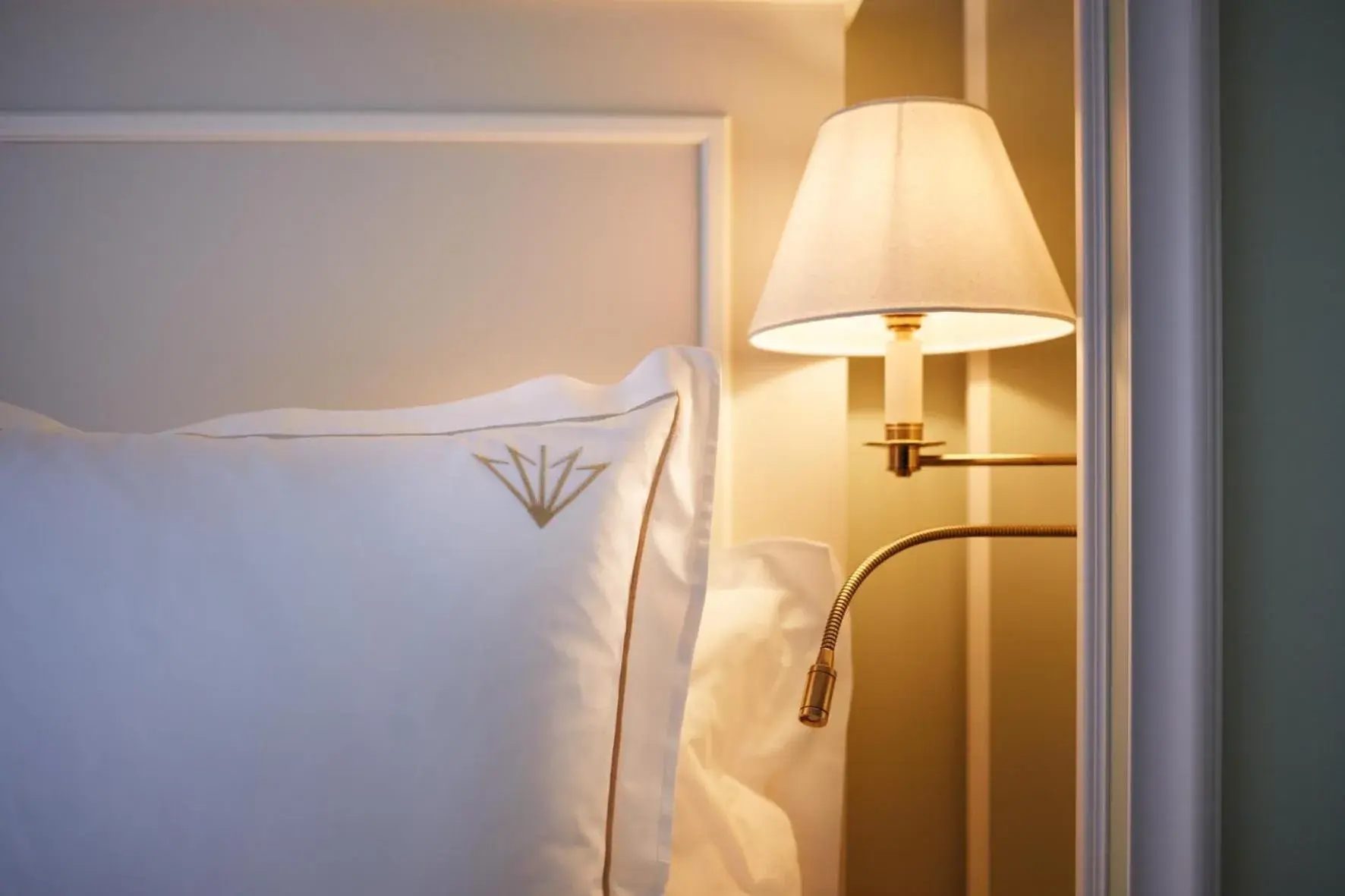 Superior Double Room in Hotel Zur Wiener Staatsoper Superior Double Room in Hotel Zur Wiener Staatsoper