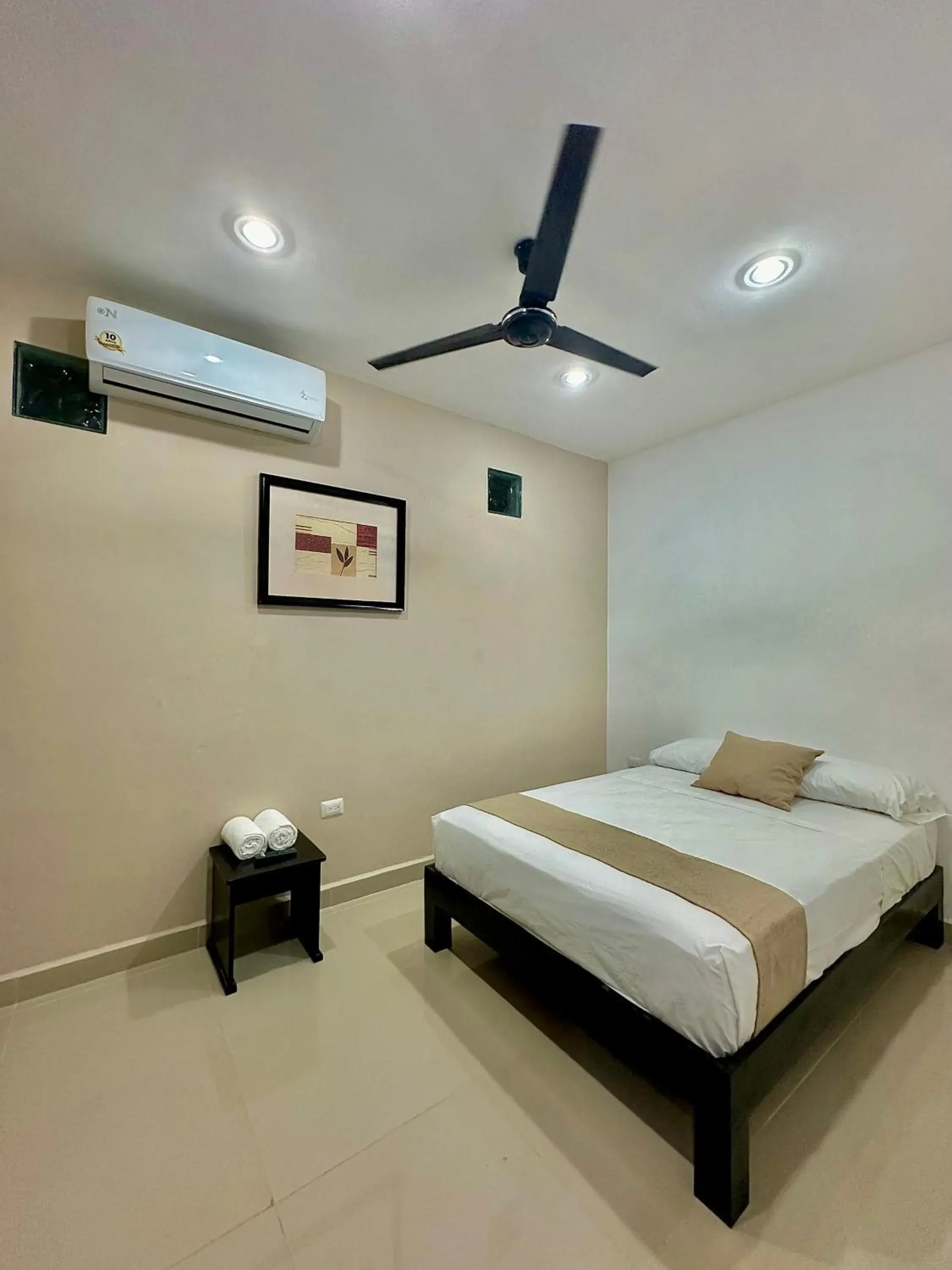 Standard Queen Room in Hotel Zibahun Standard Queen Room in Hotel Zibahun