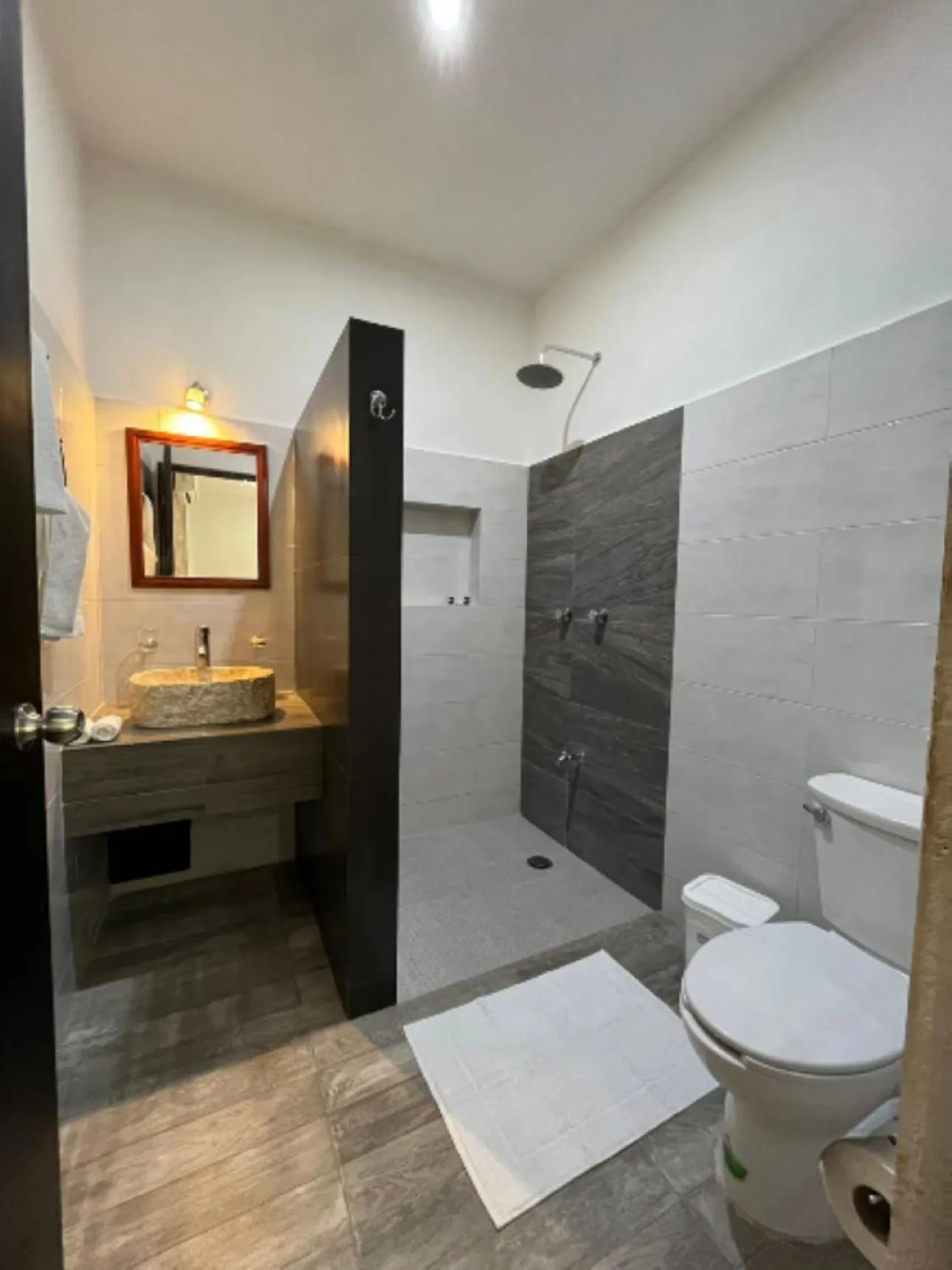 Bathroom in Hotel Zibahun