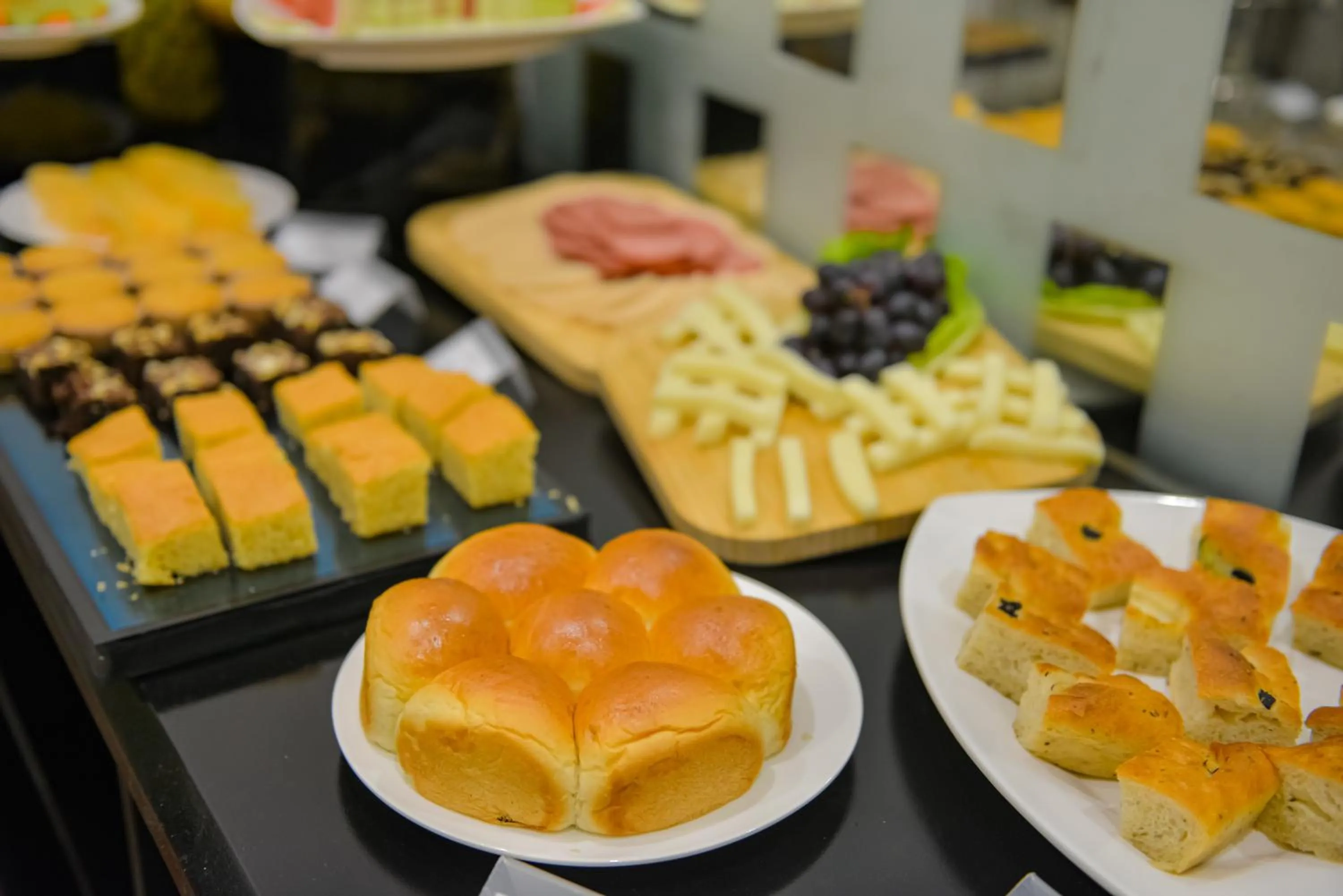 Food in Express City Hotel - Duqm