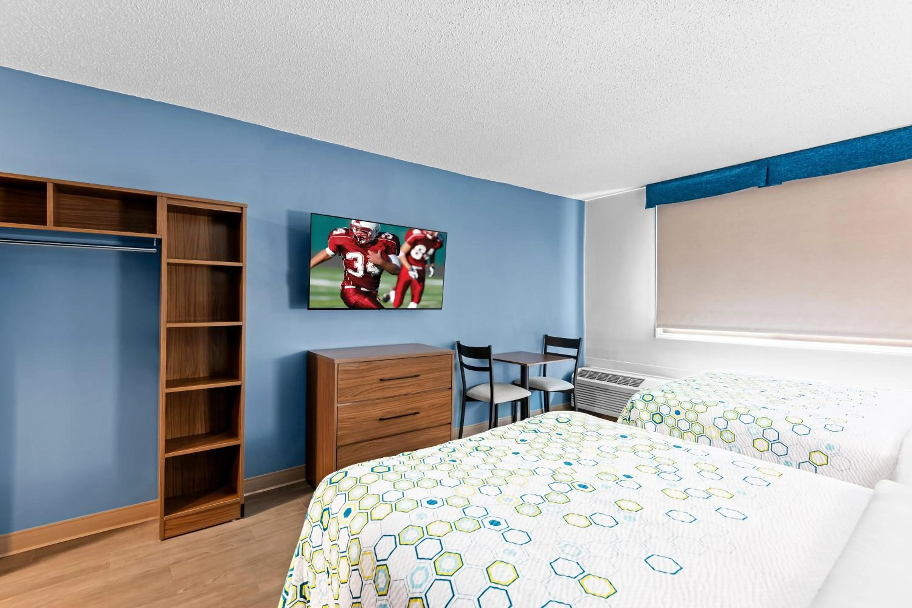 Photo of the whole room, Bed in HomeTowne Studios by Red Roof & Conference Center Cortland