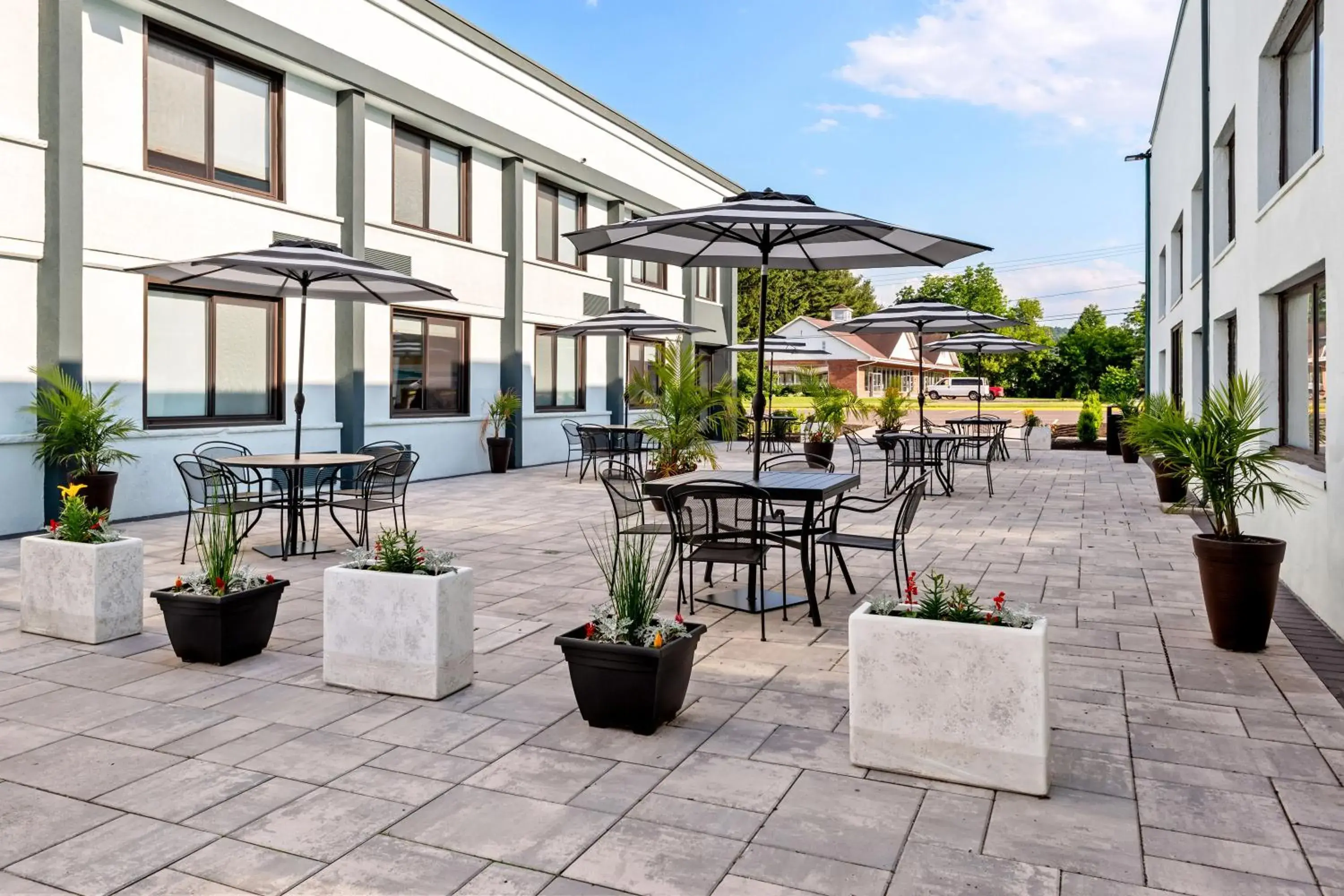 Inner courtyard view in HomeTowne Studios by Red Roof & Conference Center Cortland Inner courtyard view in HomeTowne Studios by Red Roof & Conference Center Cortland