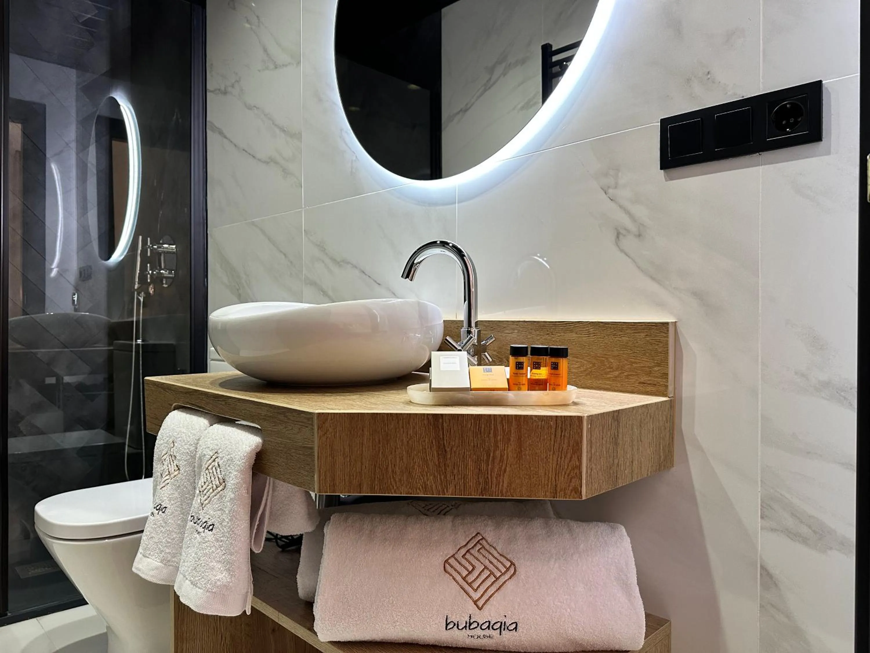 Toilet in Bubaqia House - Suites Boutique