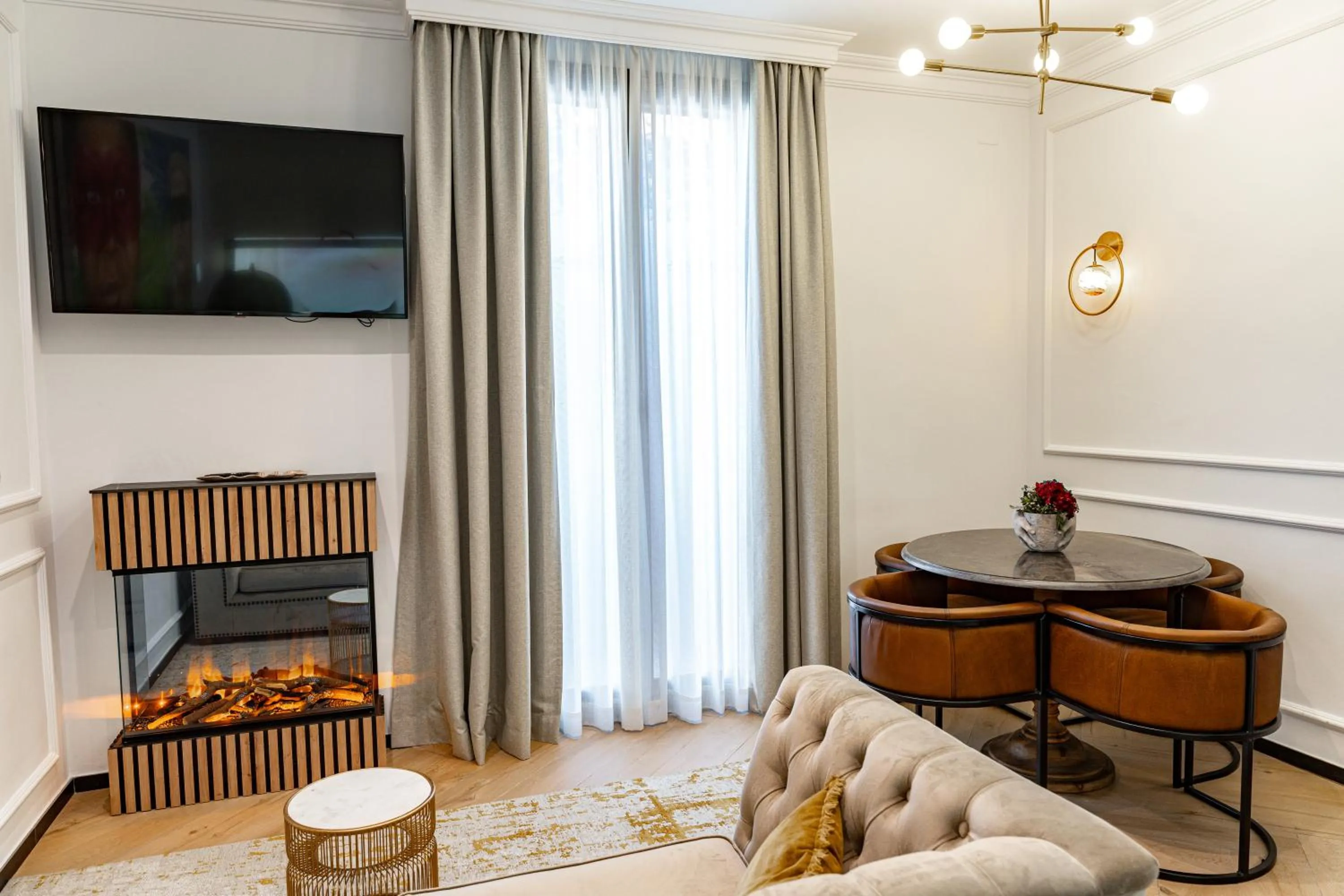 Seating area in Bubaqia House - Suites Boutique