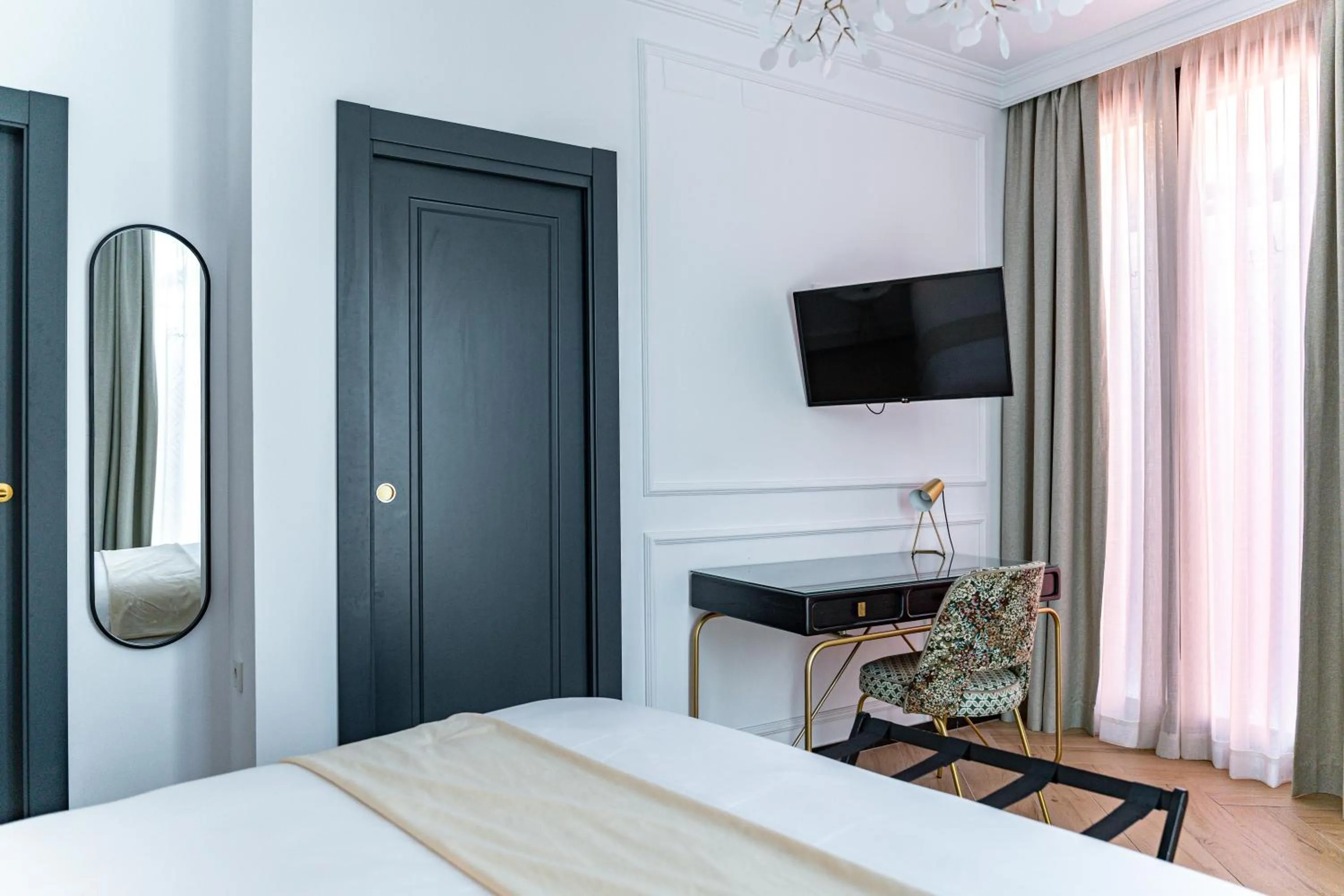 Bed in Bubaqia House - Suites Boutique