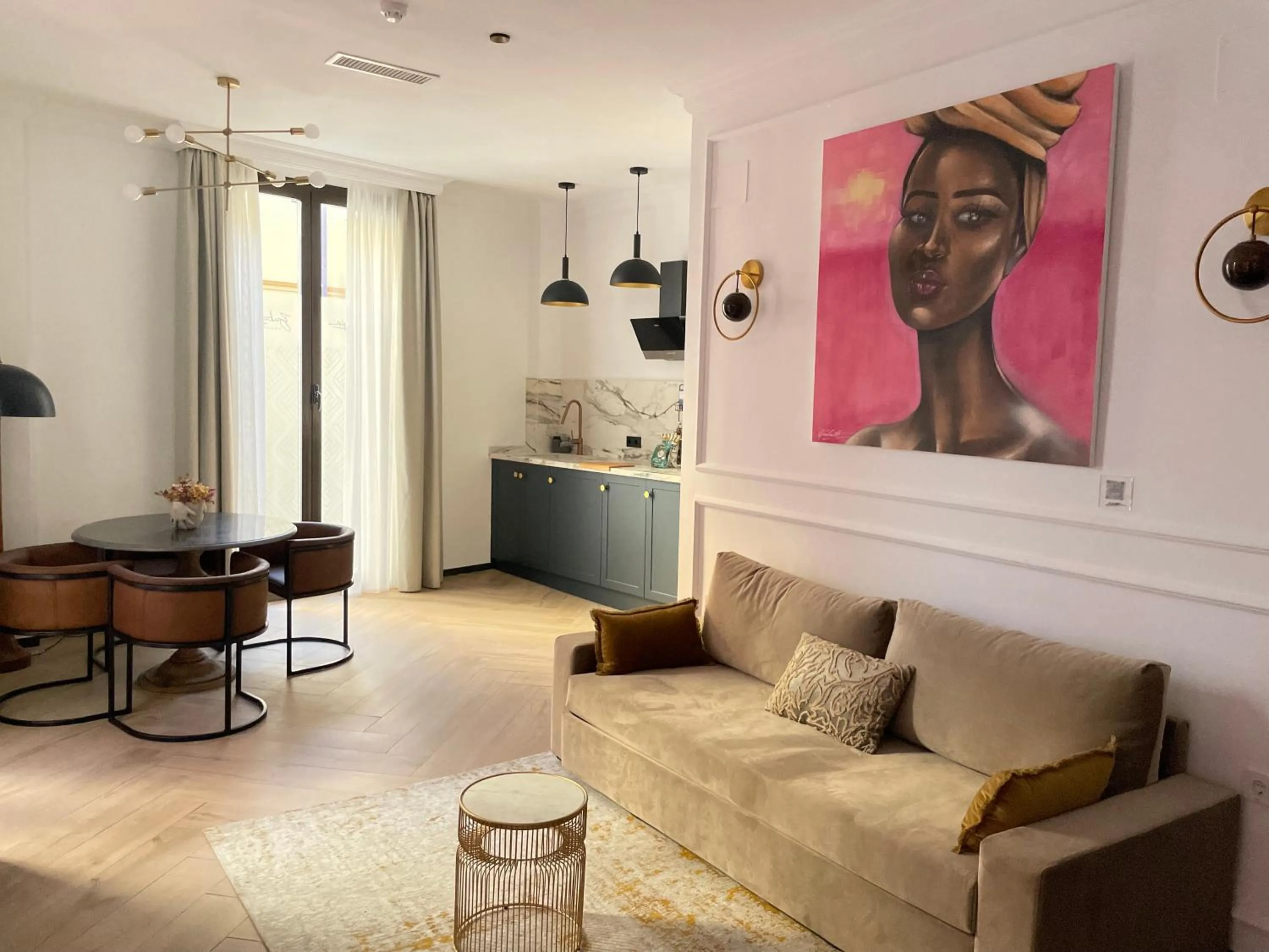 Living room in Bubaqia House - Suites Boutique