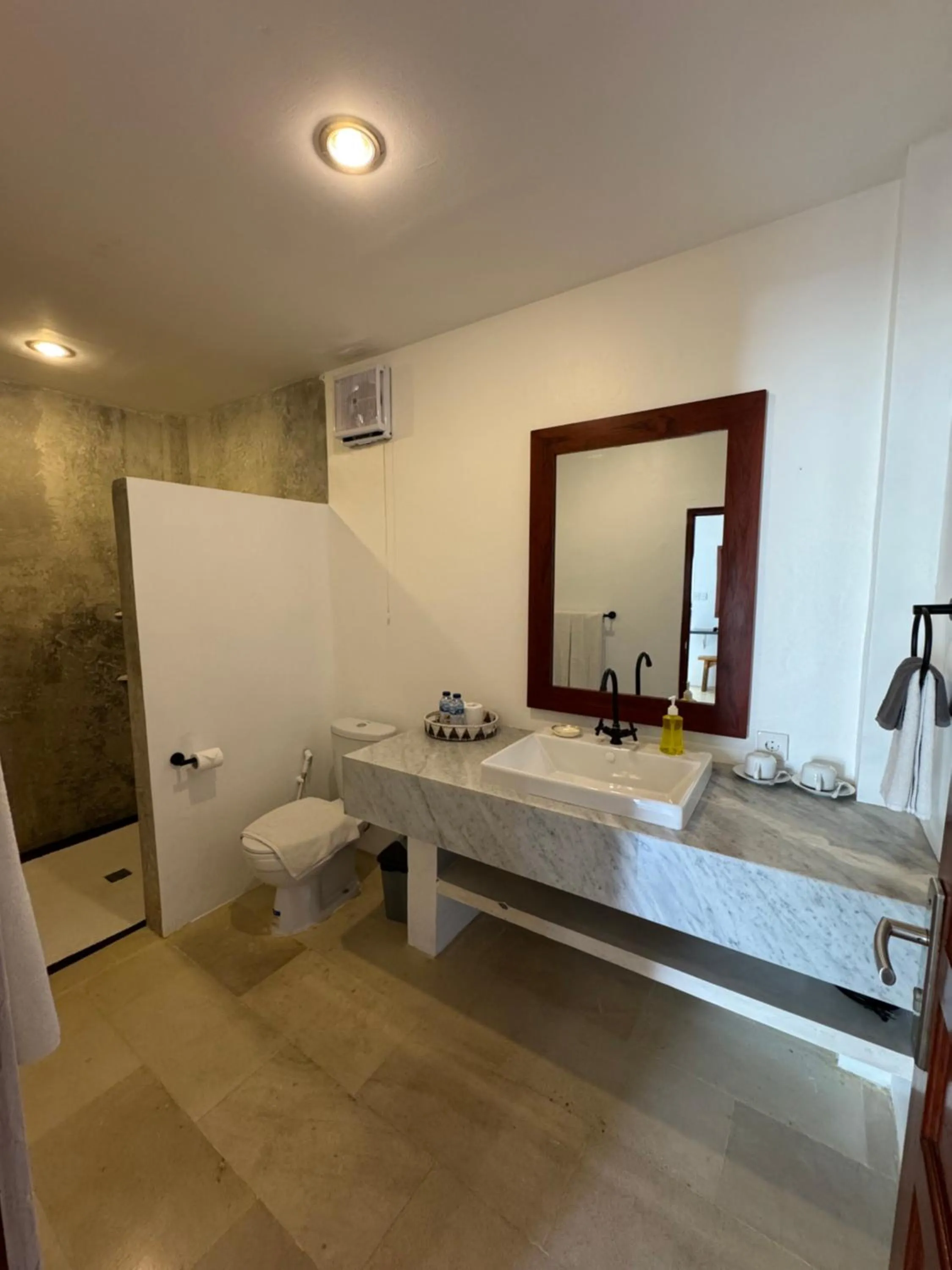 Uluwatu Stay's Standard Room #1
