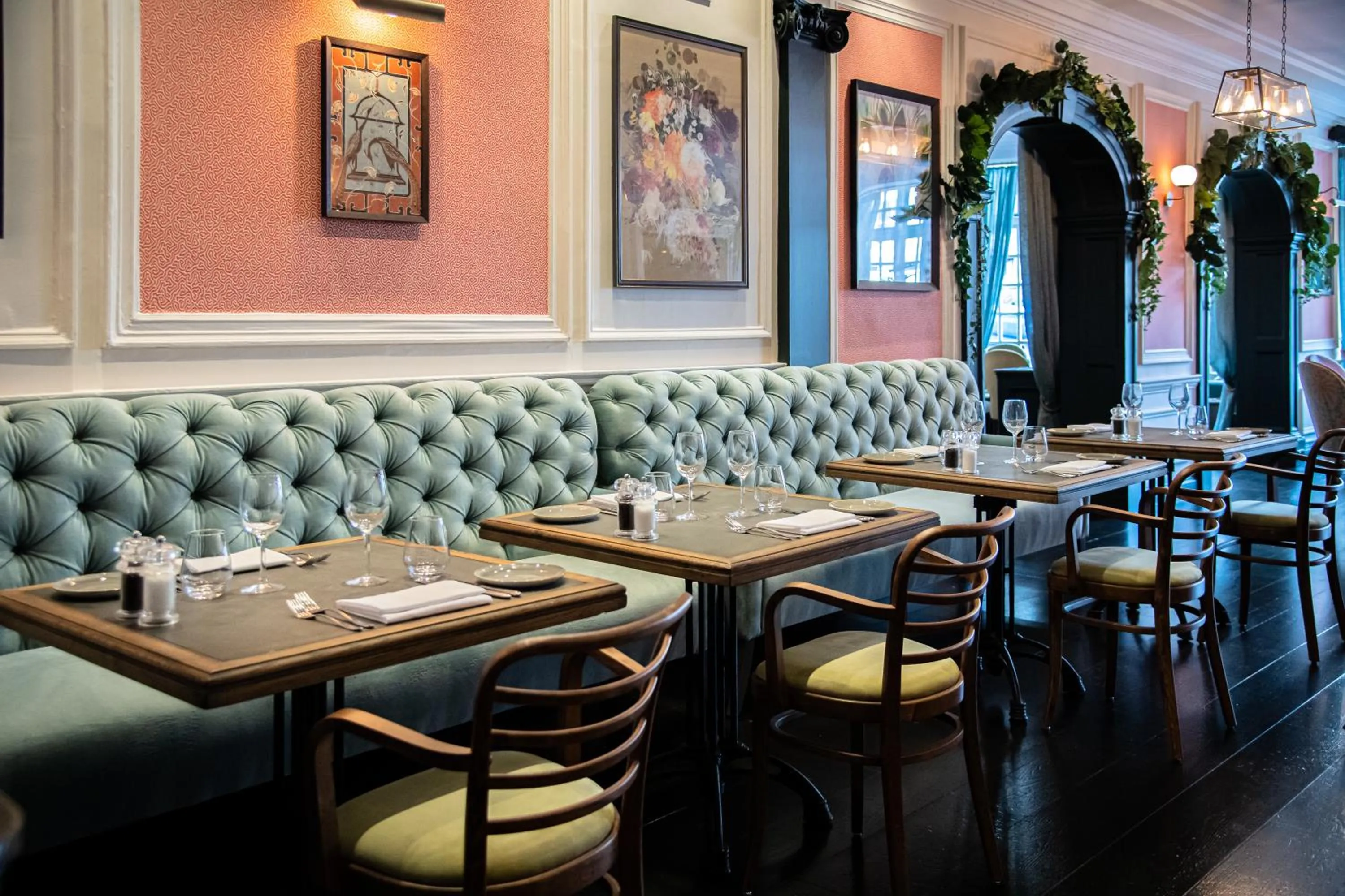 Restaurant/places to eat in Castle Hotel Windsor