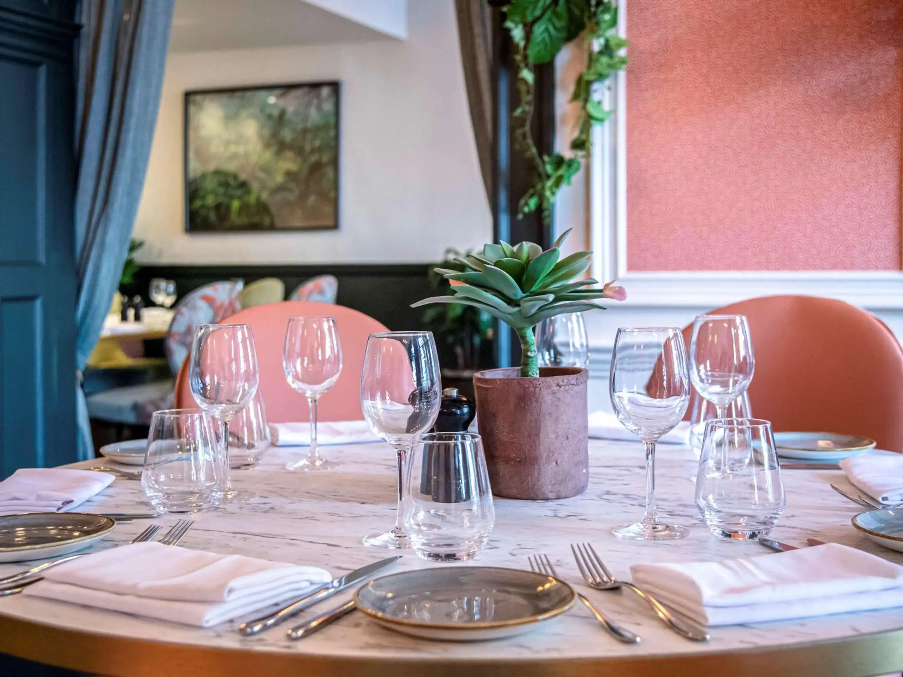 Restaurant/places to eat in Castle Hotel Windsor Restaurant/places to eat in Castle Hotel Windsor