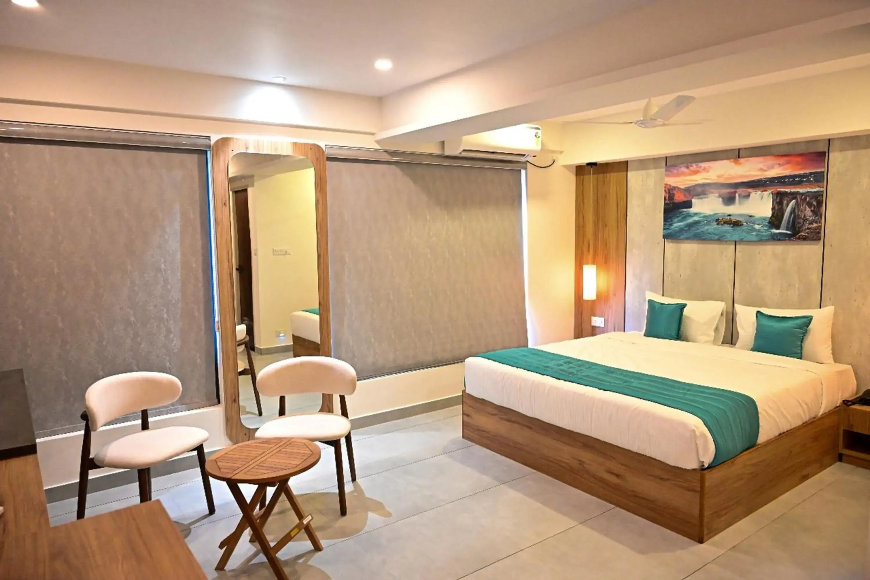 Bedroom, Bed in The Heartland Business Hotel Bedroom, Bed in The Heartland Business Hotel