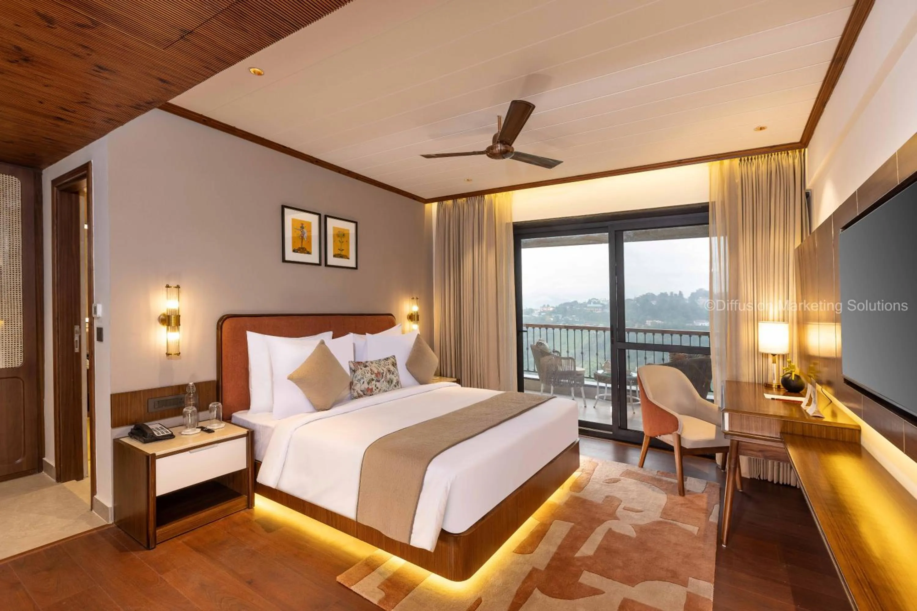 Bed in juSTa Hollow Oak, Mussoorie