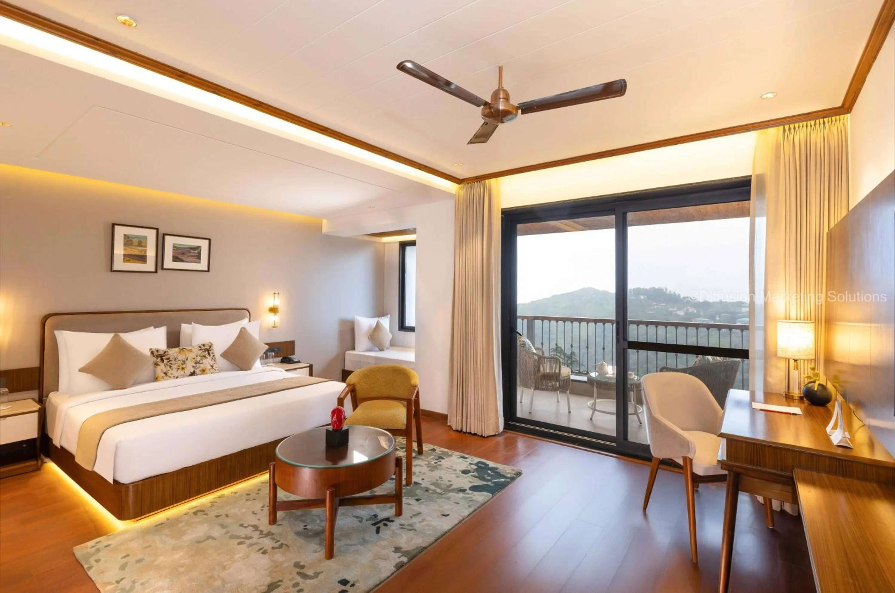 Bed in juSTa Hollow Oak, Mussoorie