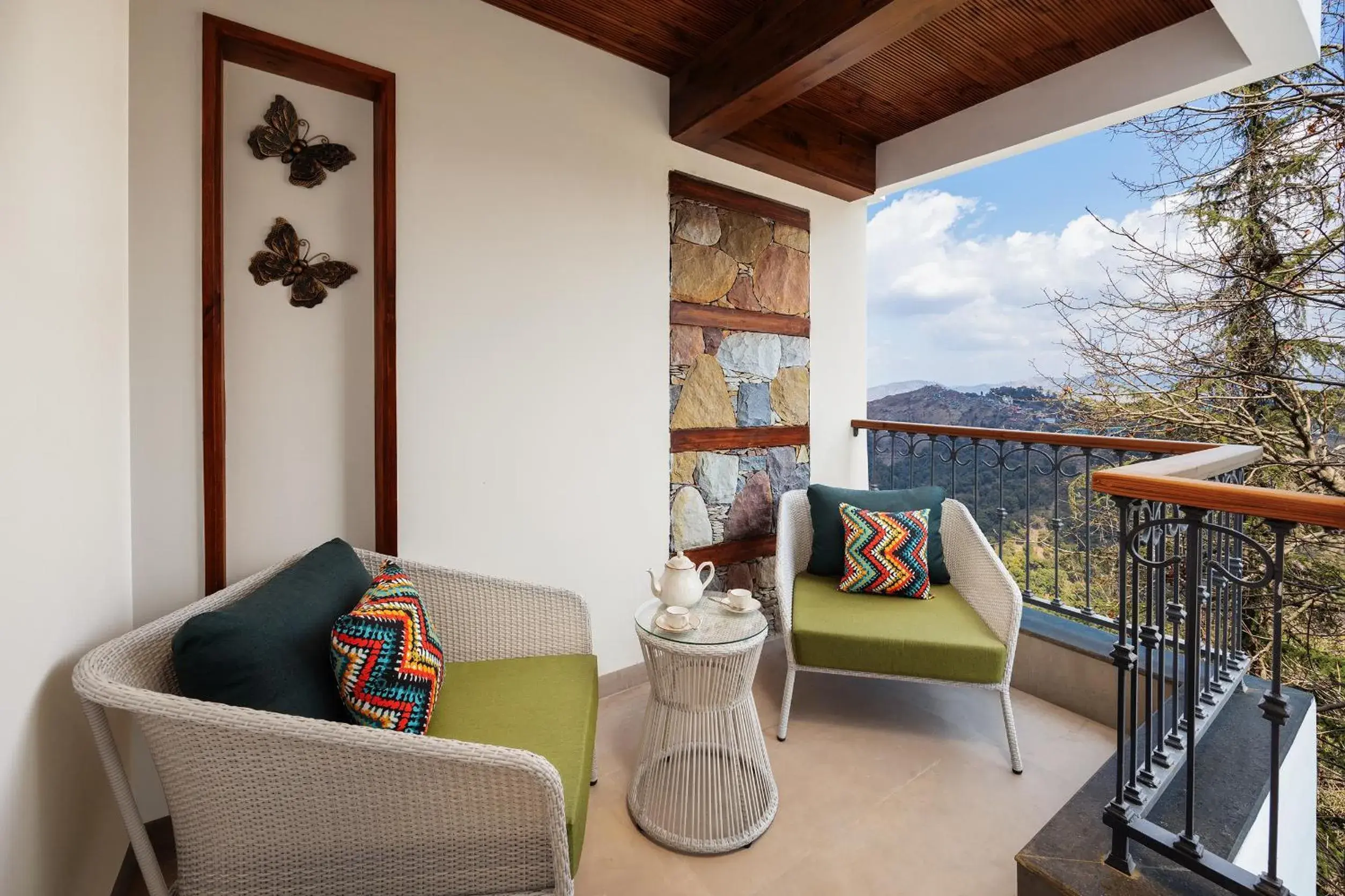 Mountain view in juSTa Hollow Oak, Mussoorie Mountain view in juSTa Hollow Oak, Mussoorie