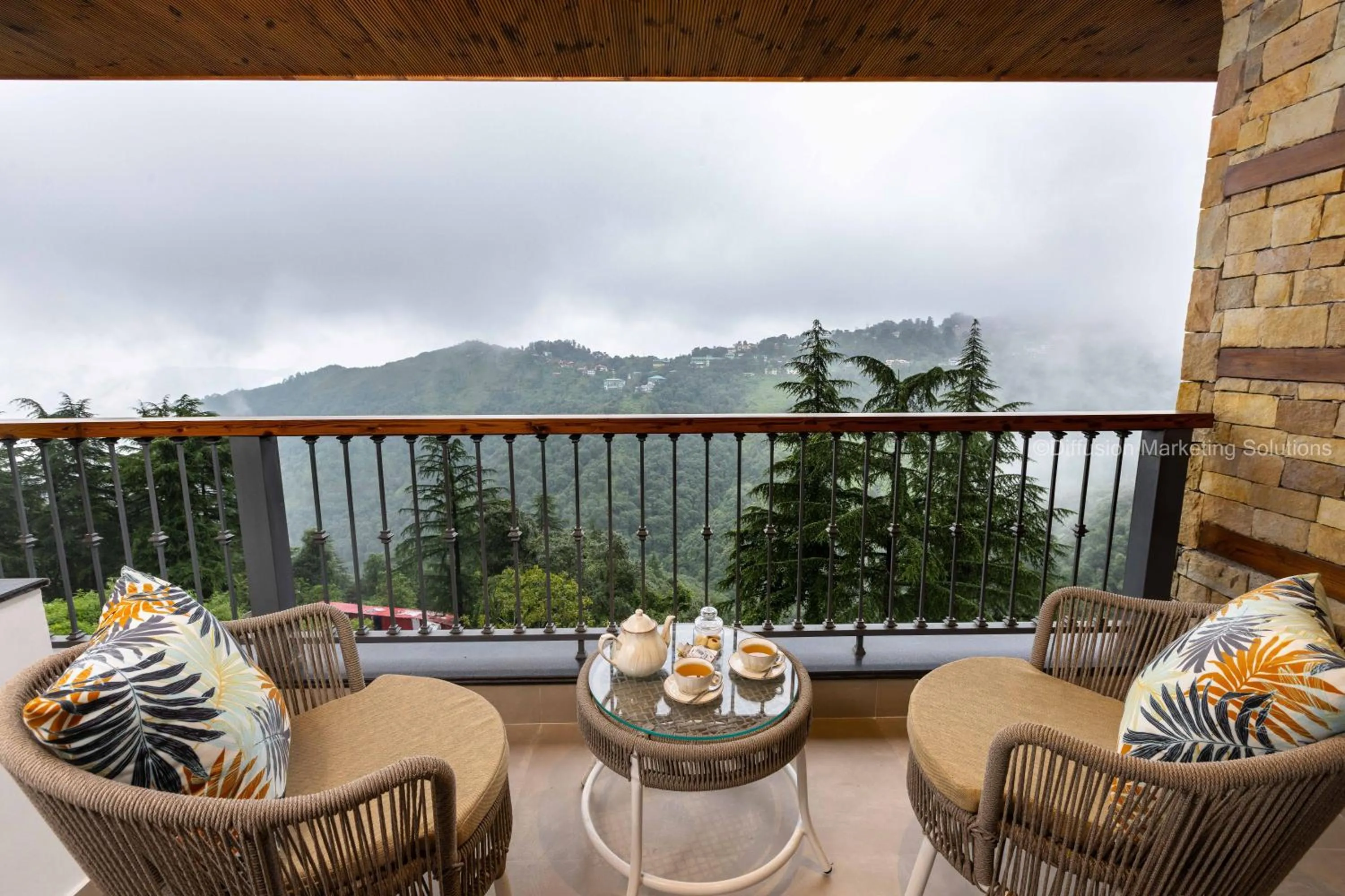 Patio in juSTa Hollow Oak, Mussoorie