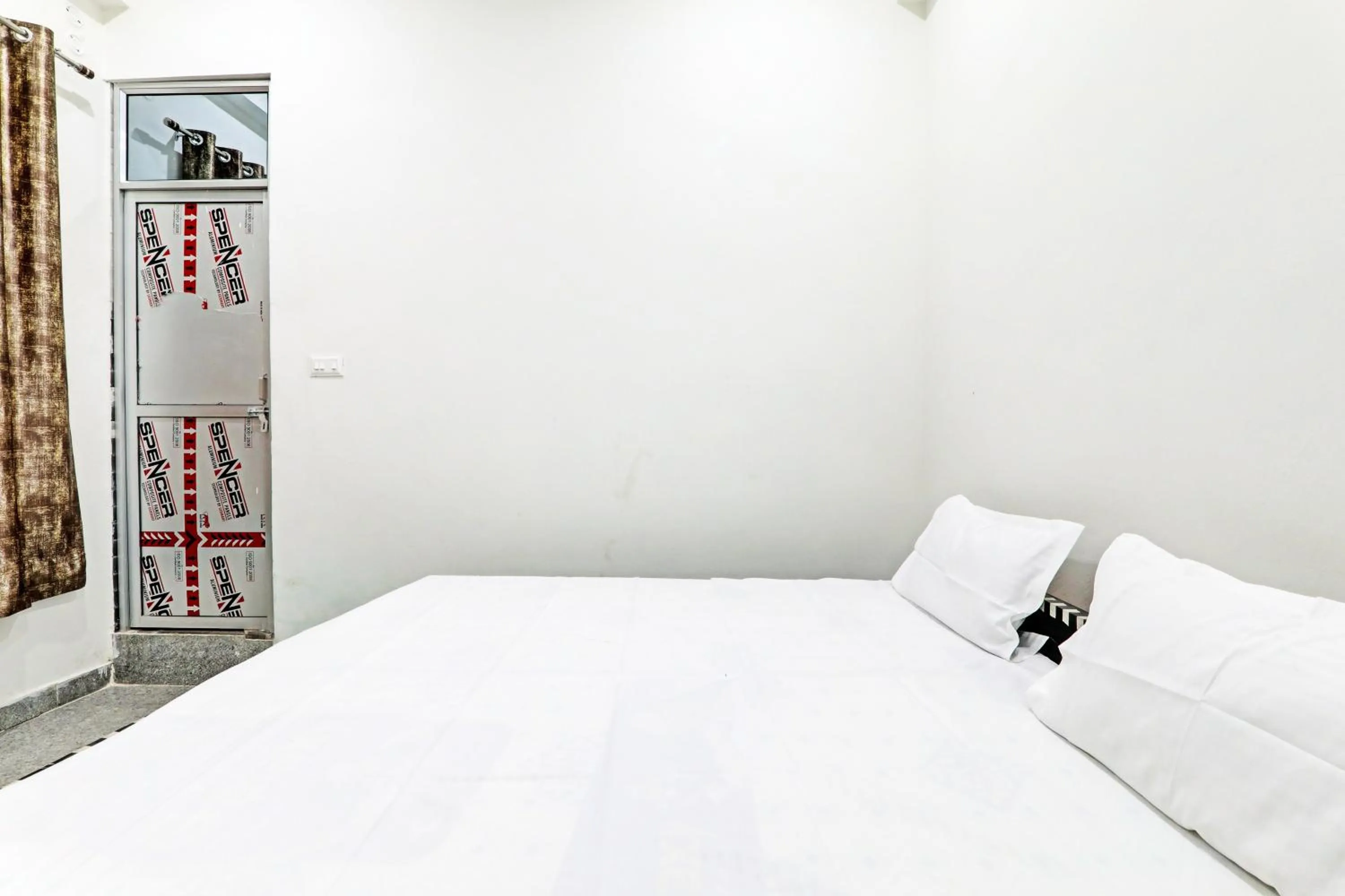 Bedroom in Hotel O Shri Krishna Banquet Hall