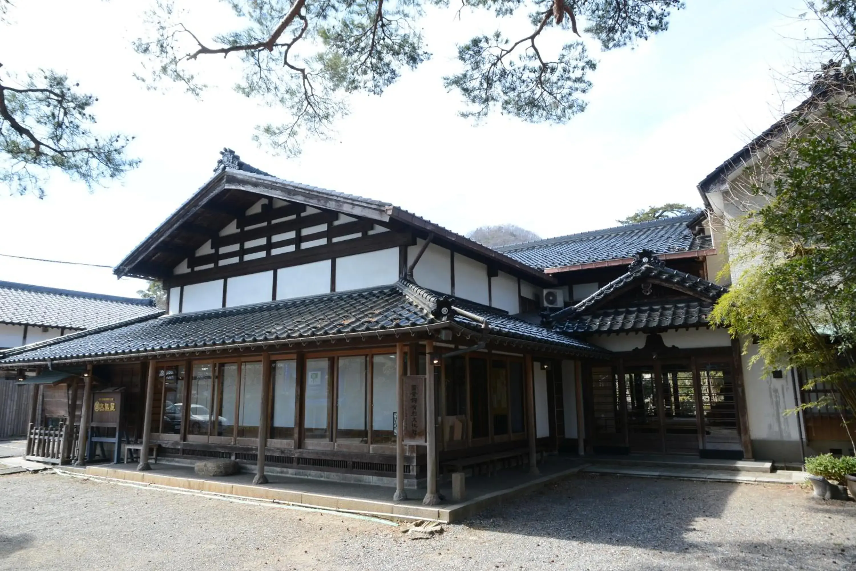 Property building in Koshi no yado Takashimaya Property building in Koshi no yado Takashimaya