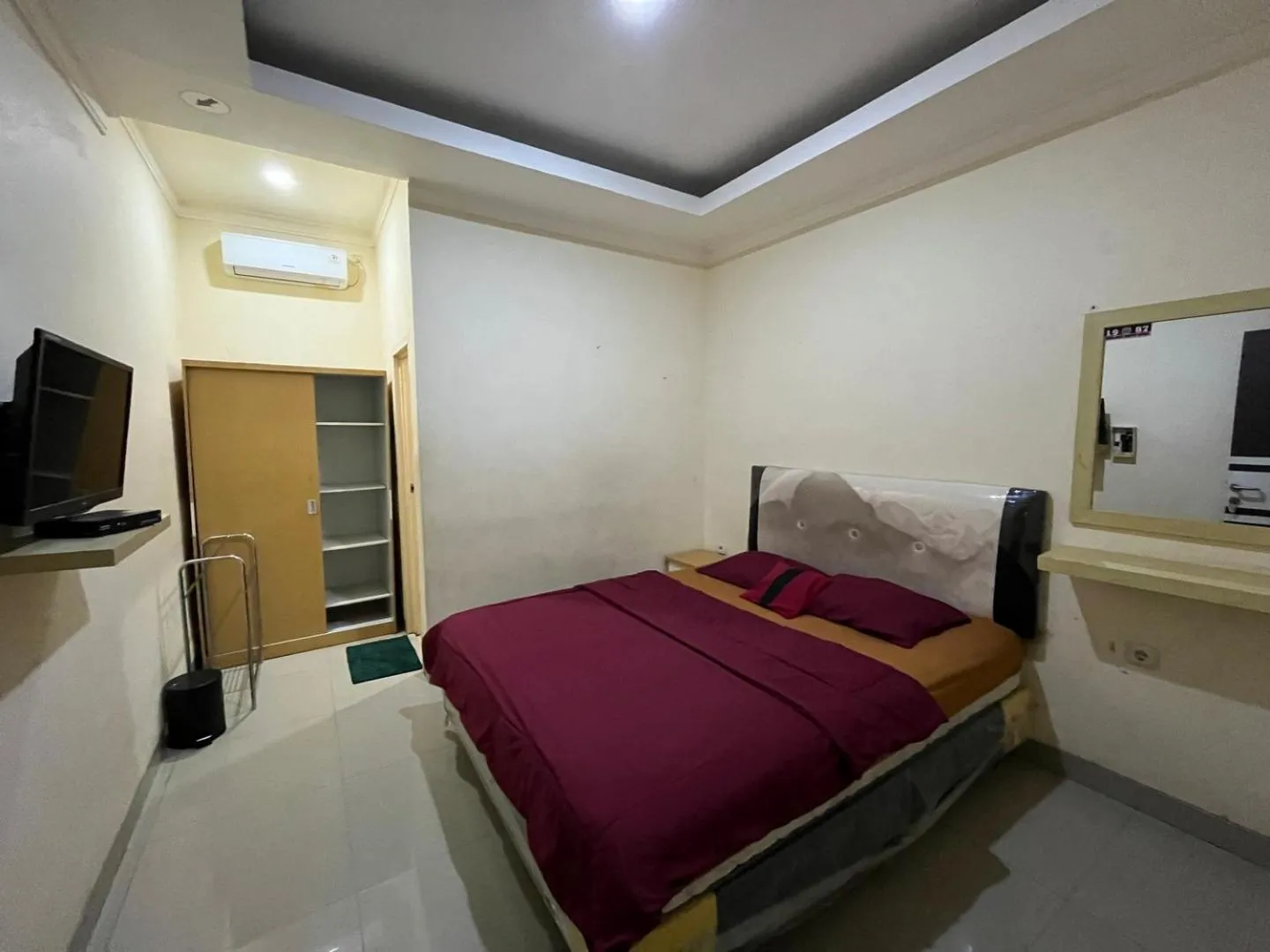 Bedroom, Bed in Omah Belimbing near ABM Malang Mitra RedDoorz