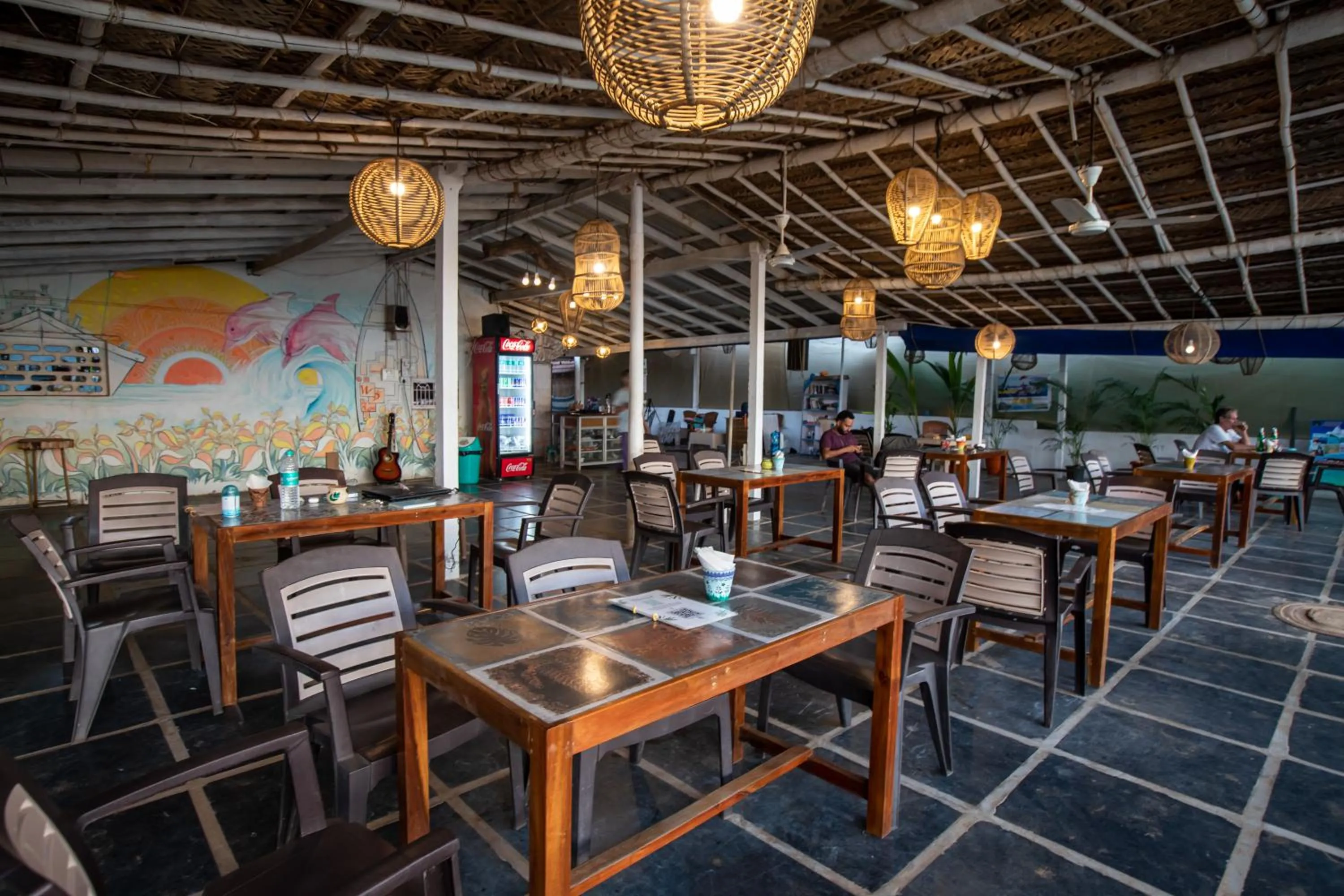 Restaurant/places to eat in Sunset Cafe Beach Stay