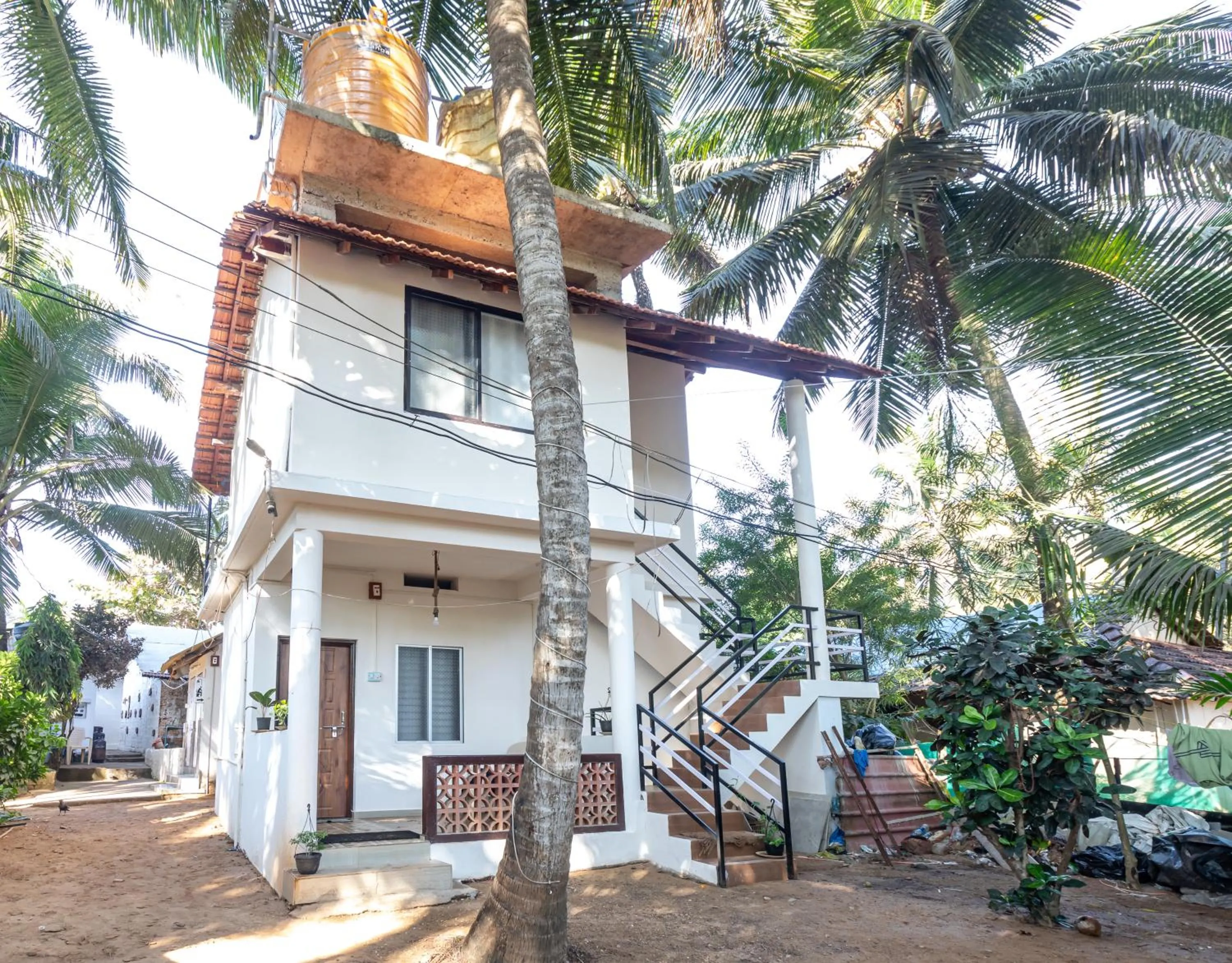 Property building in Sunset Cafe Beach Stay