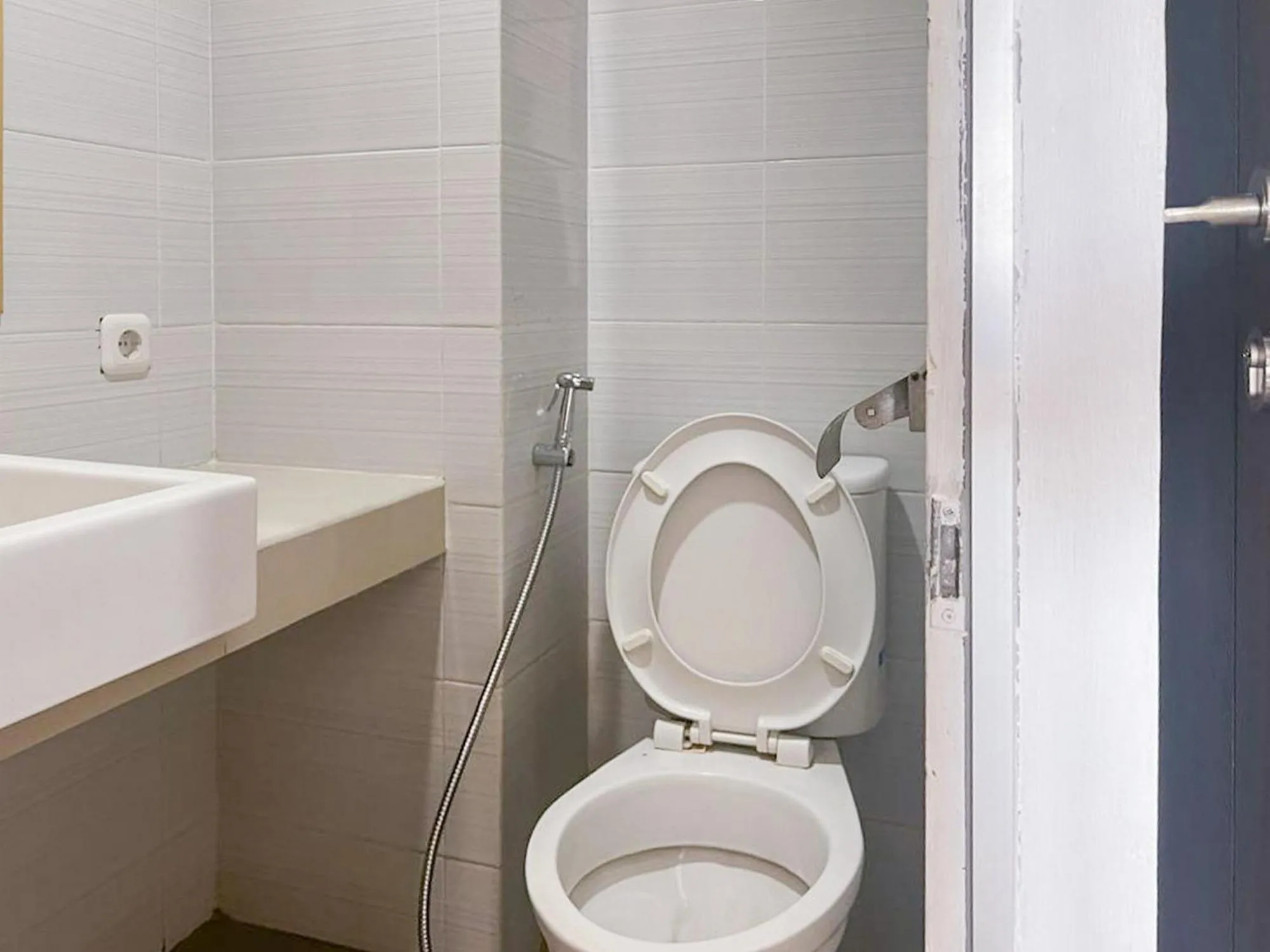 Skyview Setiabudi Apartment Medan Mitra RedDoorz