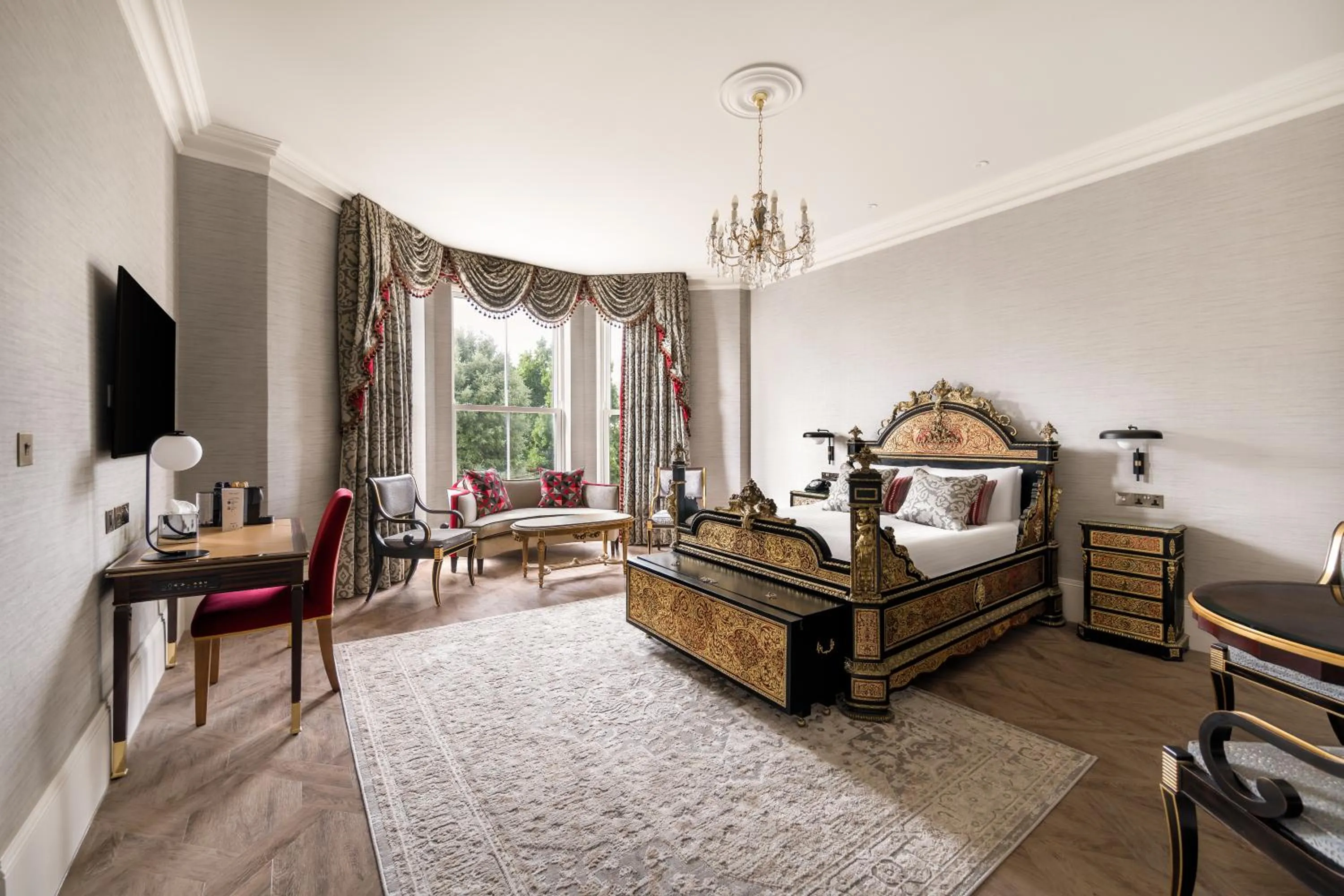 Shower, Bed in voco The Clifton Folkestone by IHG