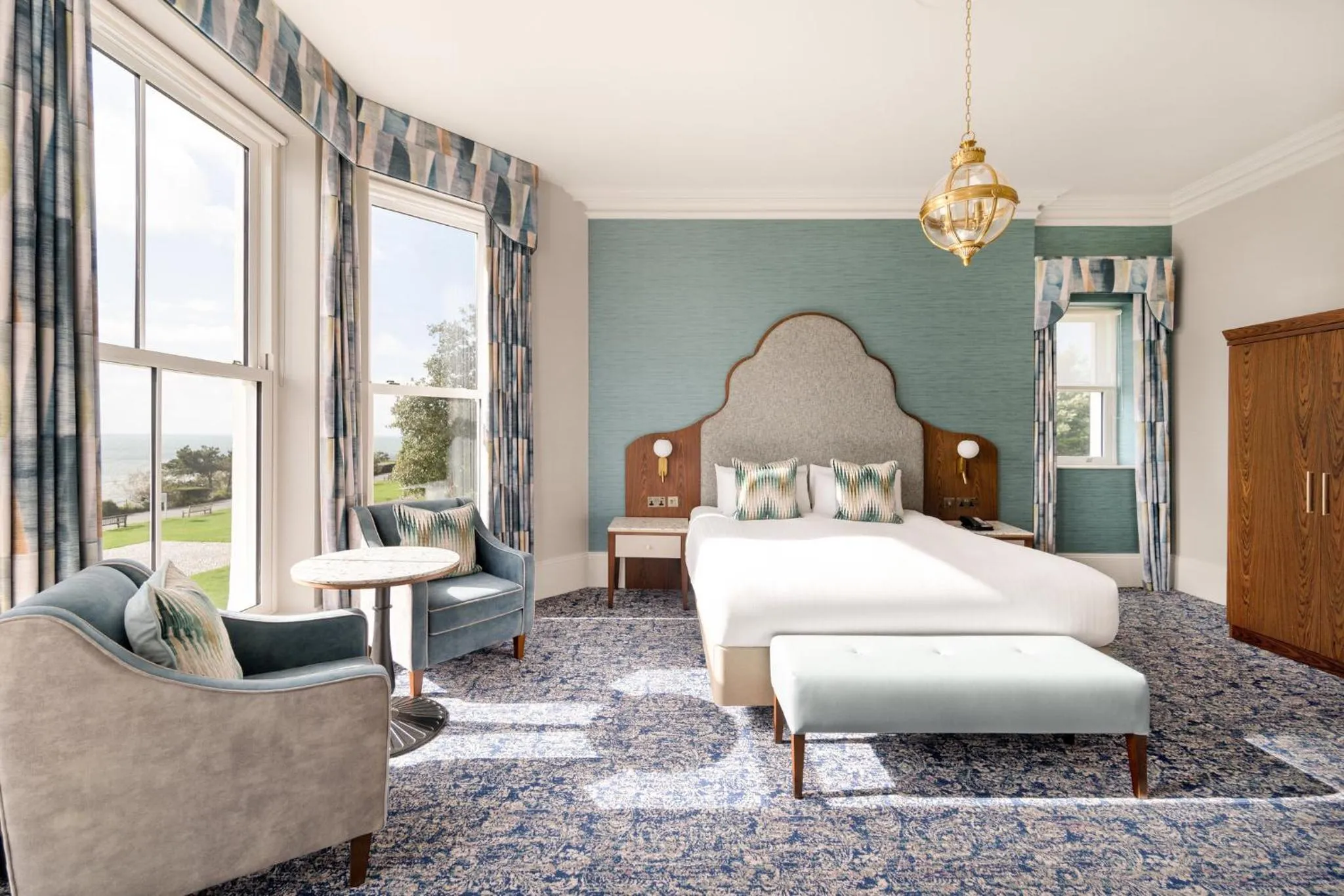 Photo of the whole room, Bed in voco The Clifton Folkestone by IHG