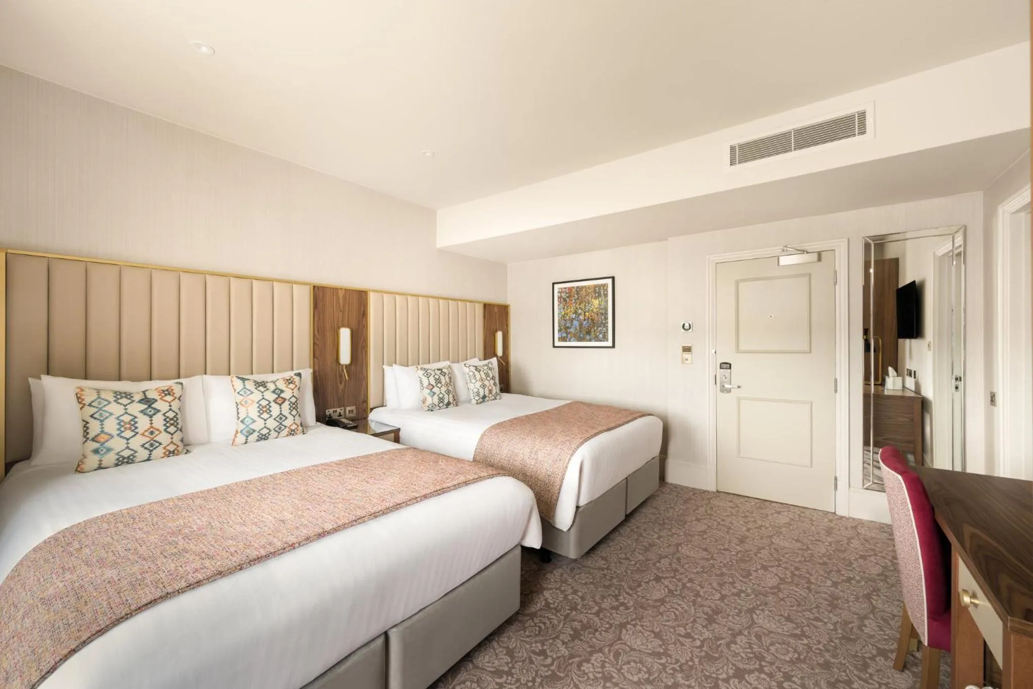 Photo of the whole room, Bed in voco The Clifton Folkestone by IHG